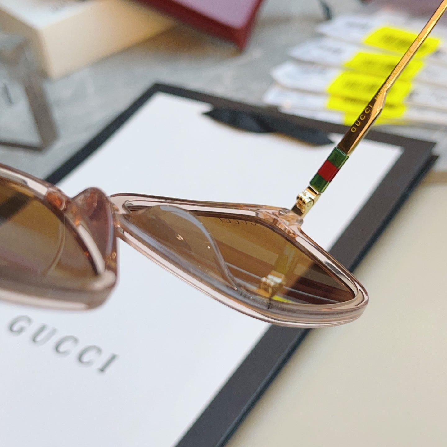 Gucci GG2246SK Fashion Yellow Lens Sunglasses for Men & Women - 464929 - detail image 7