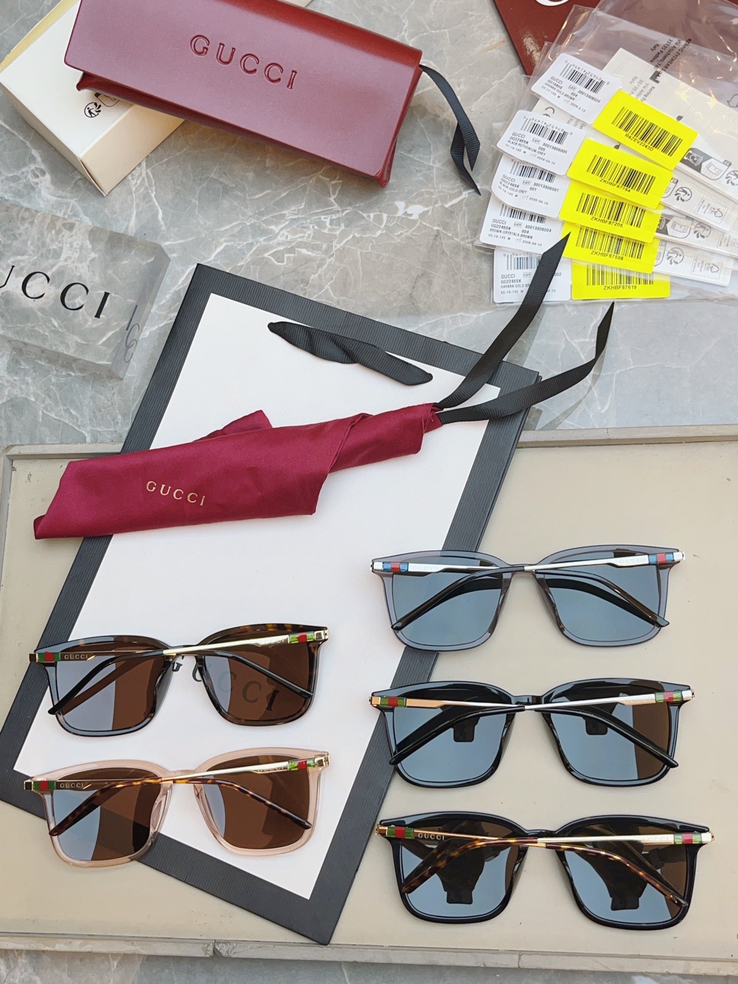 Gucci GG2246SK Fashion Gray Lens Sunglasses for Men & Women - detail image 8