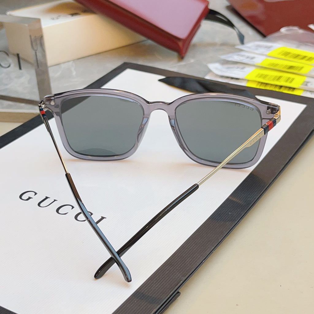 Gucci GG2246SK Fashion Gray Lens Sunglasses for Men & Women - detail image 3