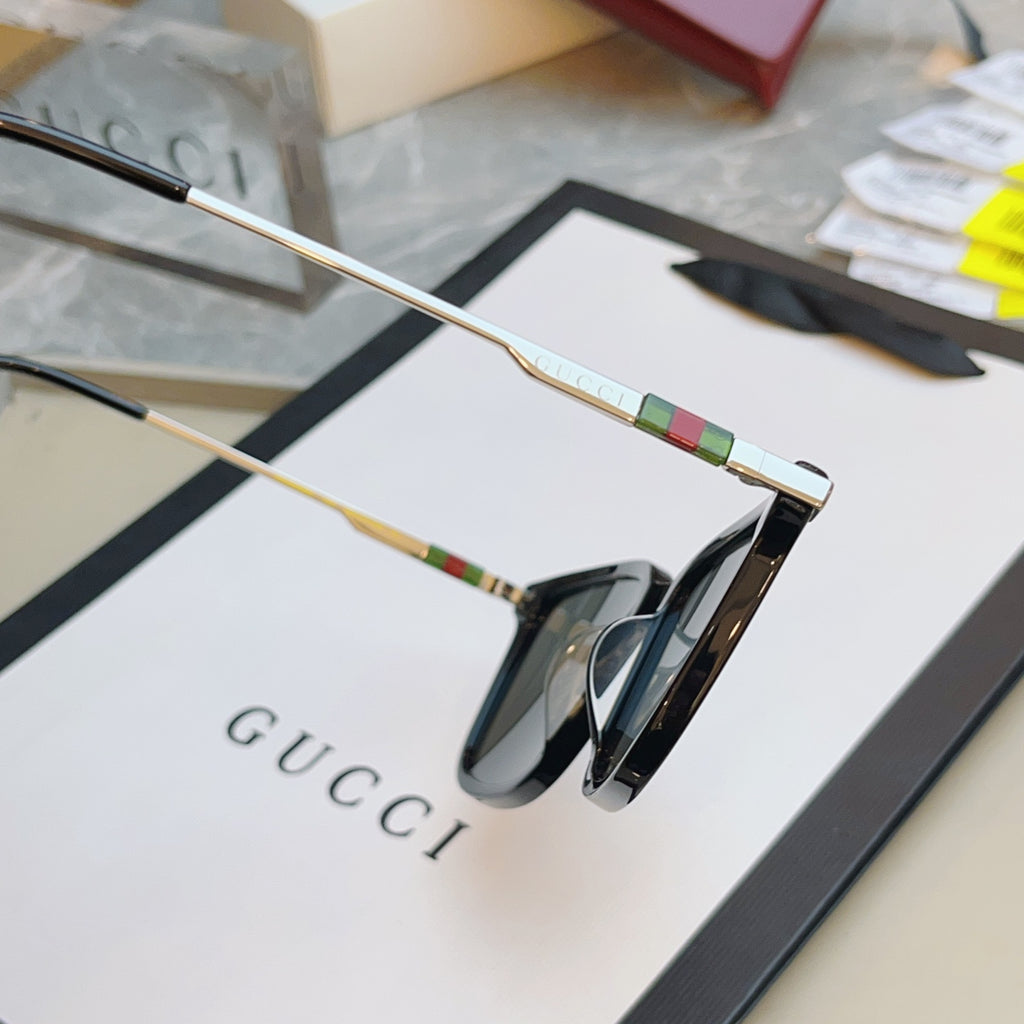 Gucci GG2246SK Fashion Gray Lens Sunglasses for Men & Women - detail image 5