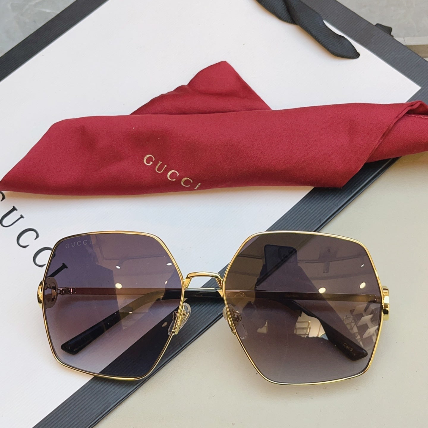 Gucci GG2163S Fashion Brown Lens Sunglasses for Men & Women - 431372 - detail image 4
