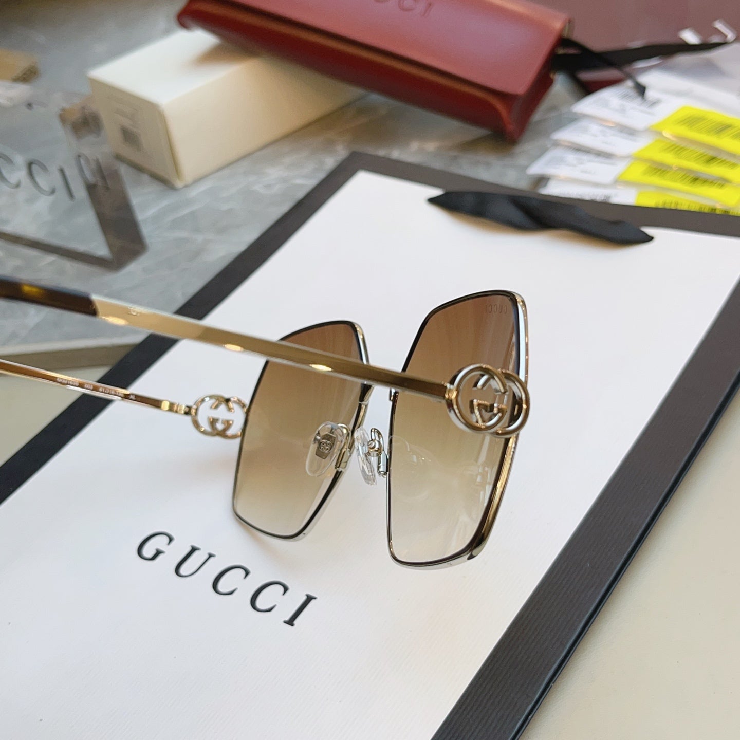 Gucci GG2163S Fashion Brown Lens Sunglasses for Men & Women - detail image 2