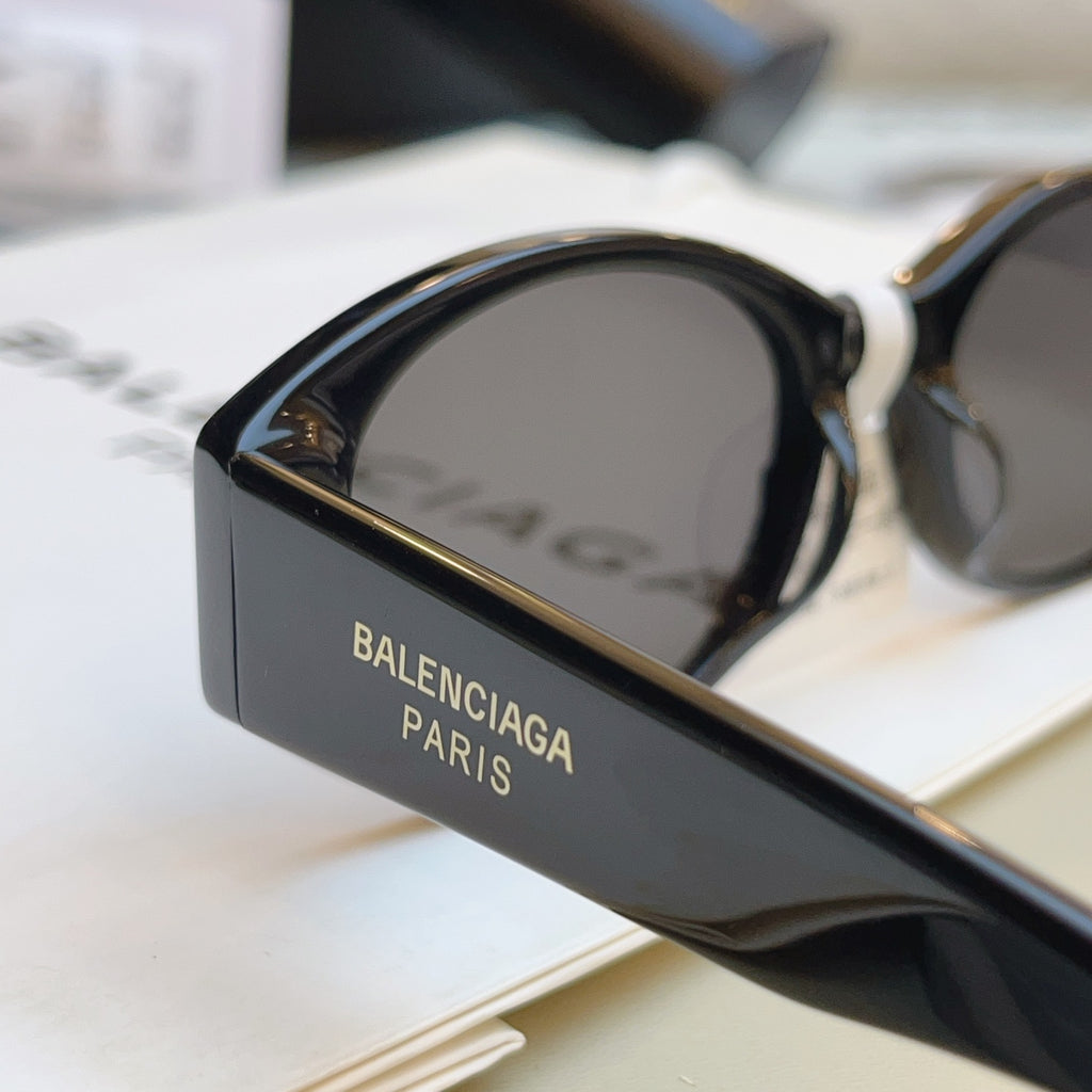 Balenciaga BB0369S Fashion Black Lens Sunglasses for Men & Women - 487505 - detail image 7