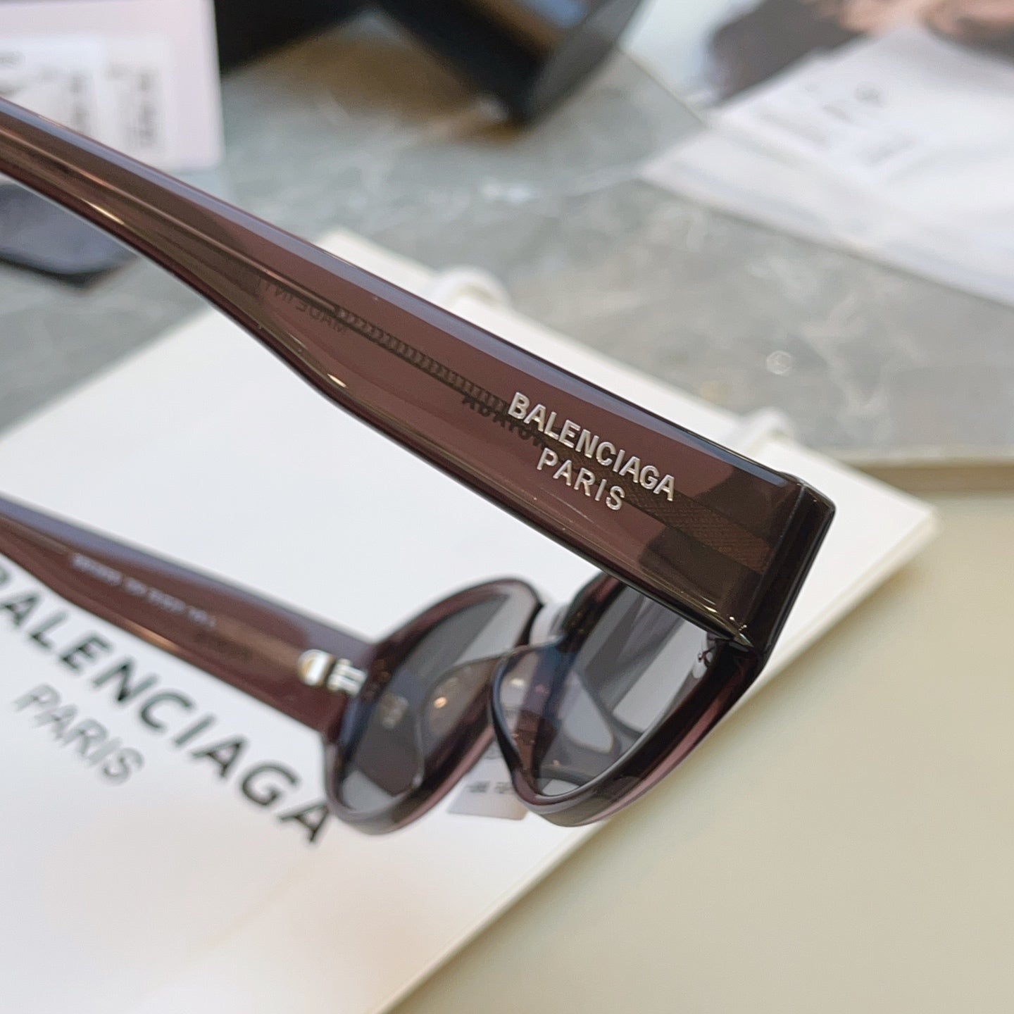 Balenciaga BB0369S Fashion Black Lens Sunglasses for Men & Women - detail image 5