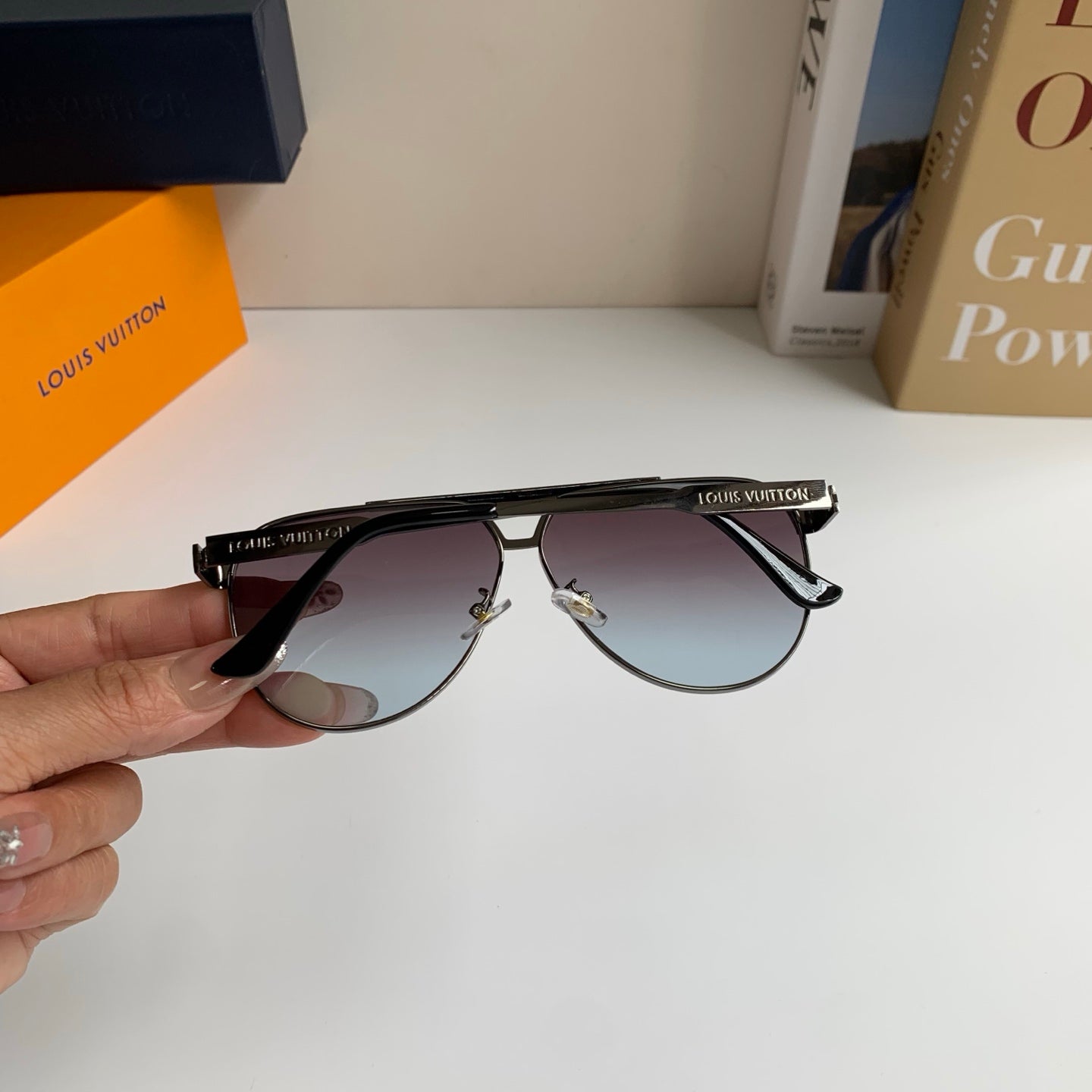 Louis Vuitton Metal Aviator Silver Lens Sunglasses for Men & Women - 431238 - detail image 7