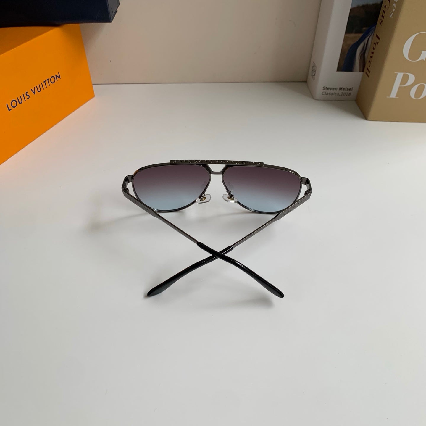 Louis Vuitton Metal Aviator Silver Lens Sunglasses for Men & Women - 431238 - detail image 6
