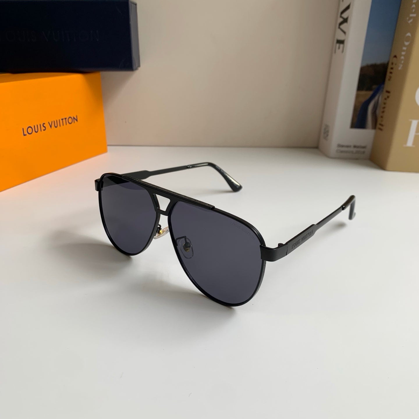 Louis Vuitton Metal Aviator Silver Lens Sunglasses for Men & Women - 431239 - detail image 2
