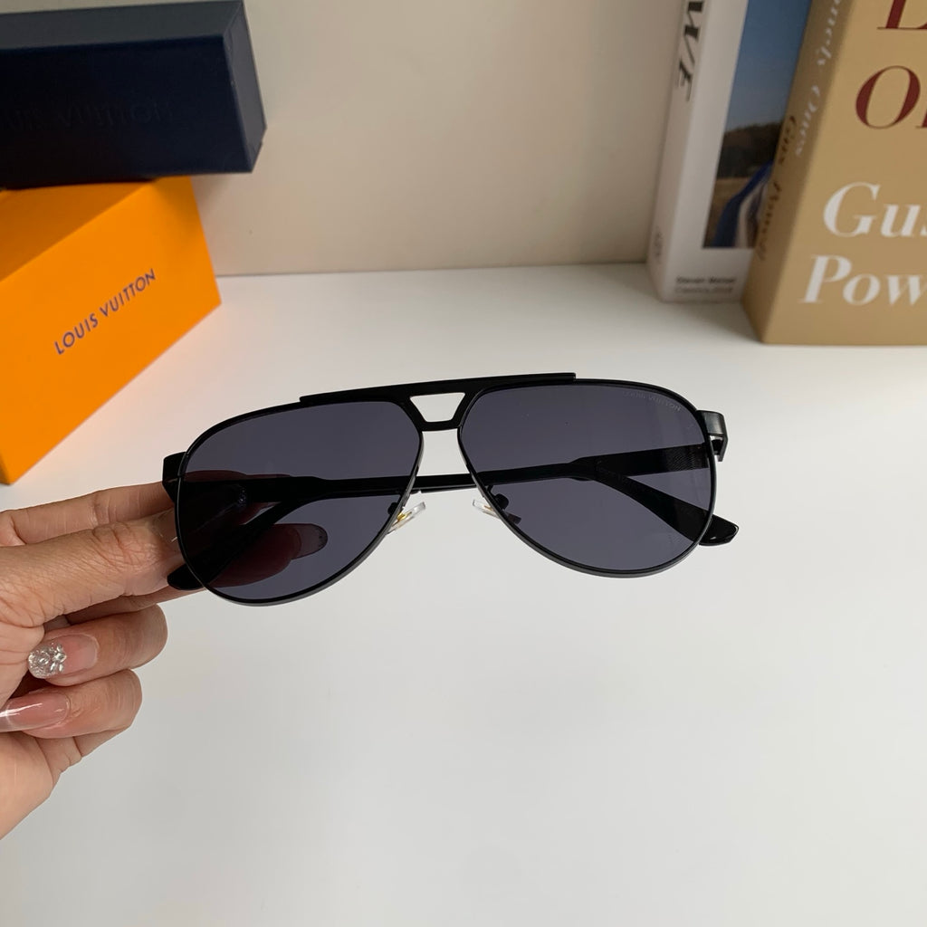 Louis Vuitton Metal Aviator Silver Lens Sunglasses for Men & Women - 431239 - detail image 3