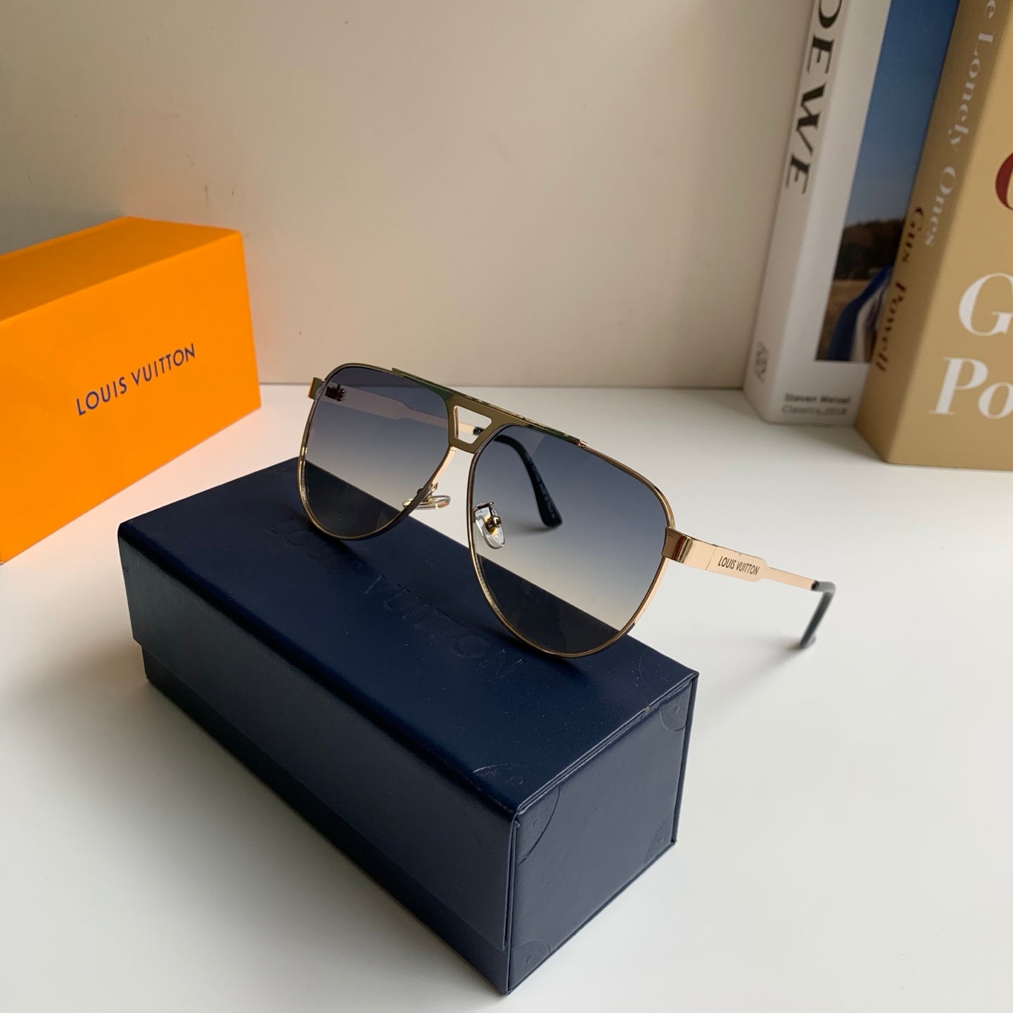 Louis Vuitton Metal Aviator Silver Lens Sunglasses for Men & Women - 431240 - detail image 4