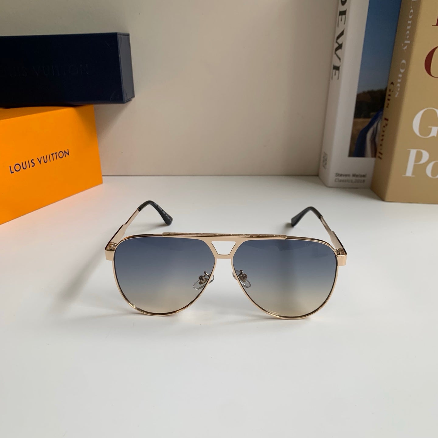 Louis Vuitton Metal Aviator Silver Lens Sunglasses for Men & Women - 431240 - detail image 5