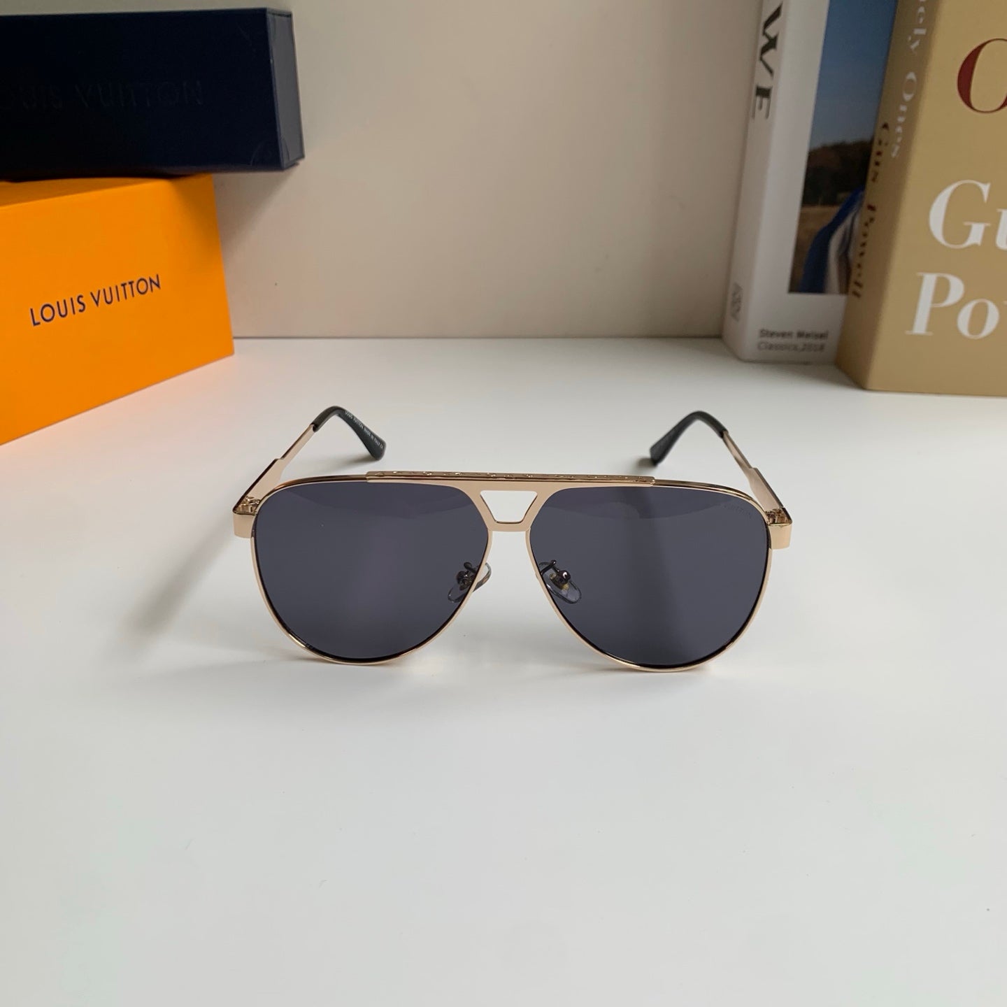Louis Vuitton Metal Aviator Silver Lens Sunglasses for Men & Women - 431241 - detail image 3