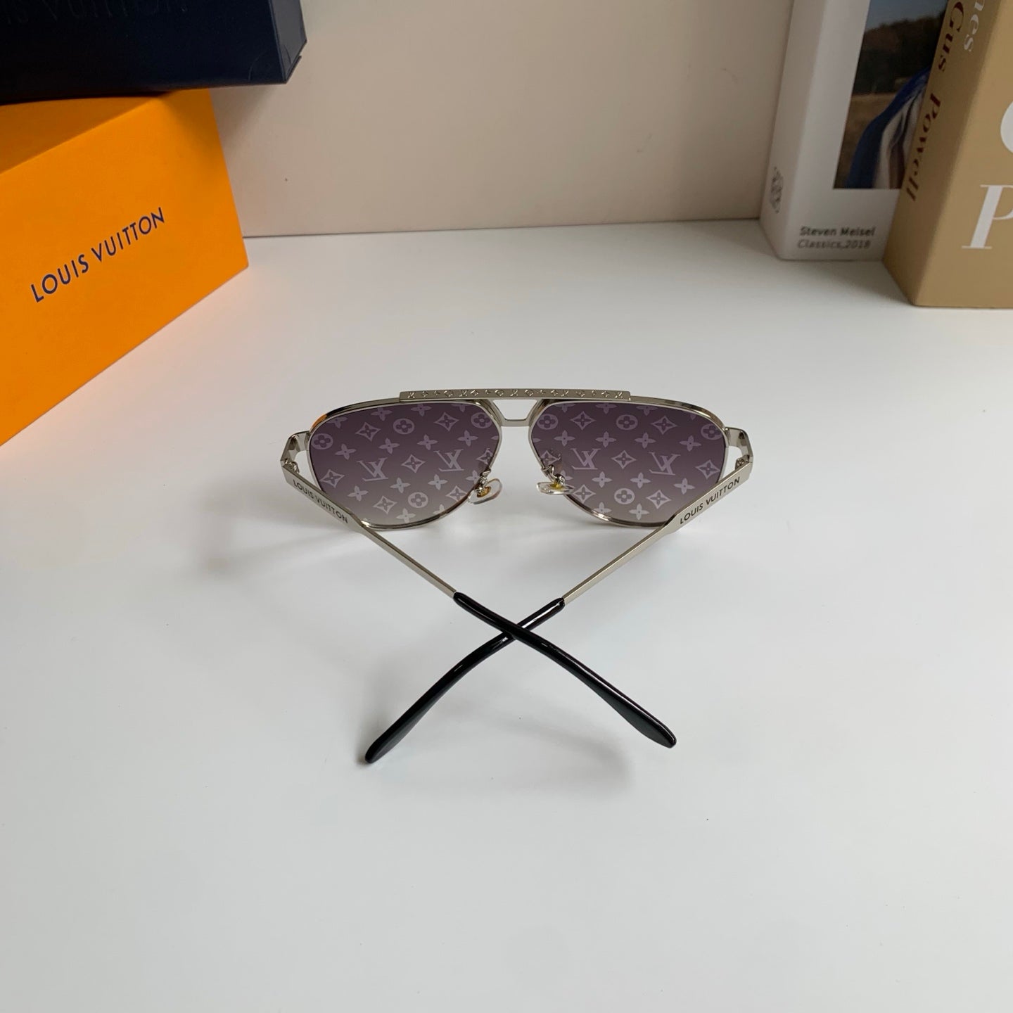 Louis Vuitton Metal Aviator Silver Lens Sunglasses for Men & Women - 431243 - detail image 8