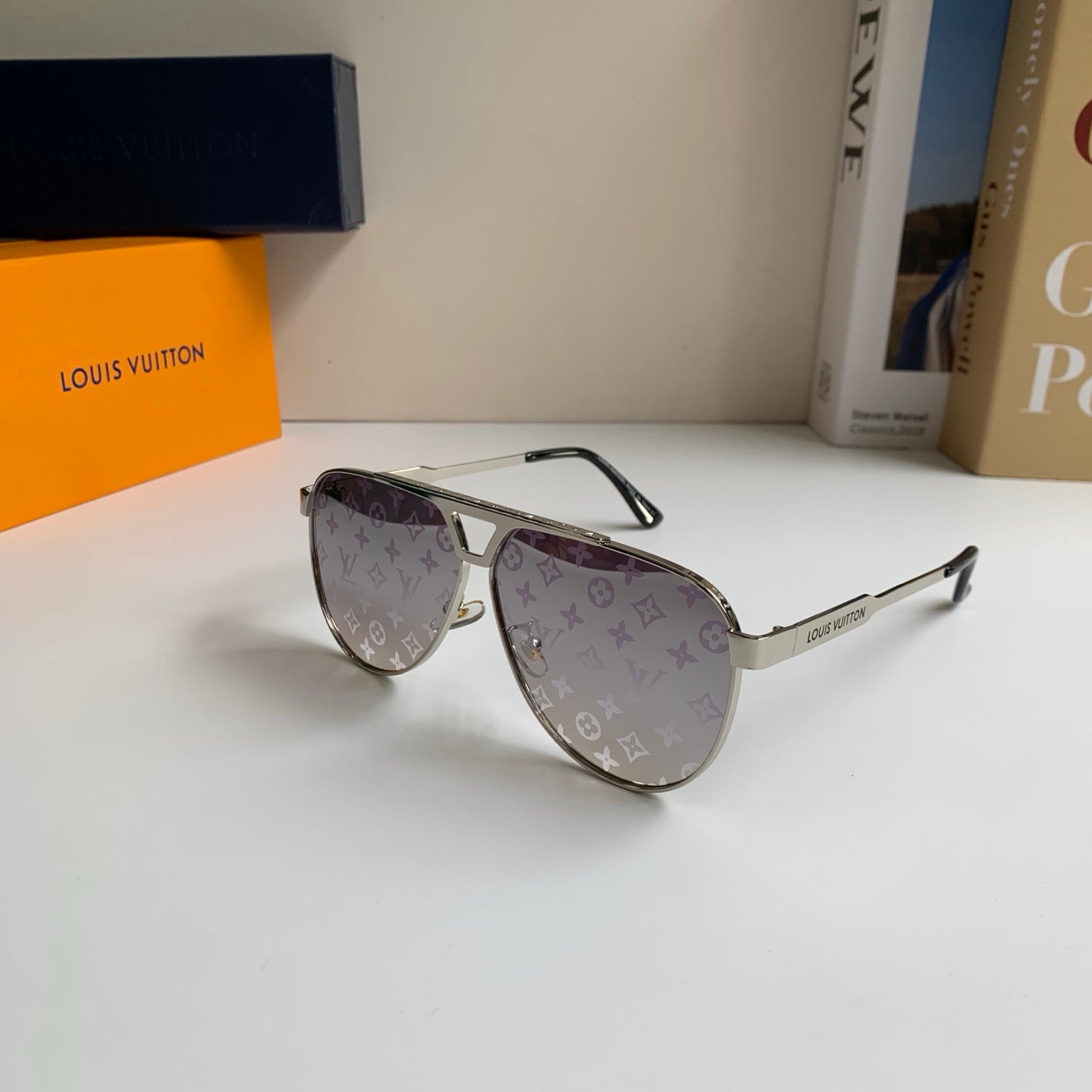 Louis Vuitton Metal Aviator Silver Lens Sunglasses for Men & Women - 431243 - detail image 2