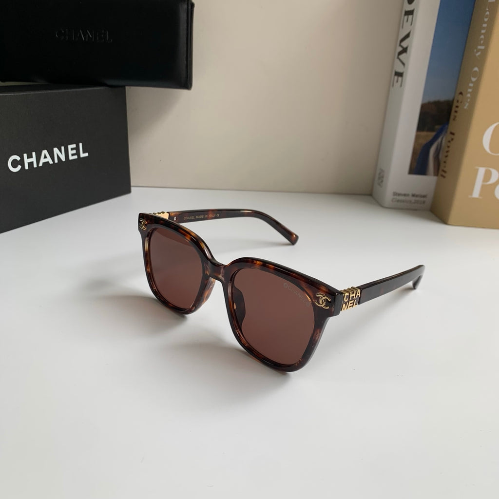 Chanel Square Red Lens Sunglasses for Men & Women - 431644 - detail image 2