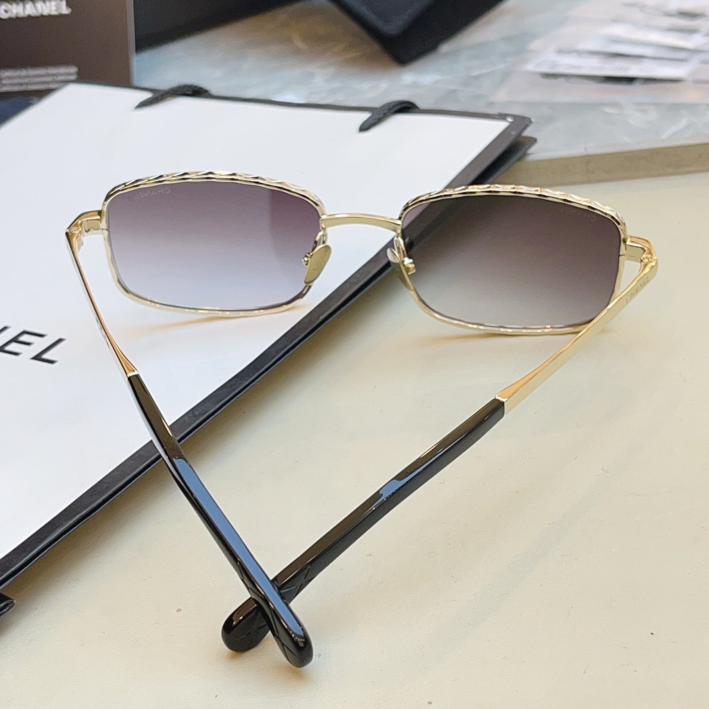Chanel CH4295-S Fashion Black Lens Sunglasses for Men & Women - 431592 - detail image 9