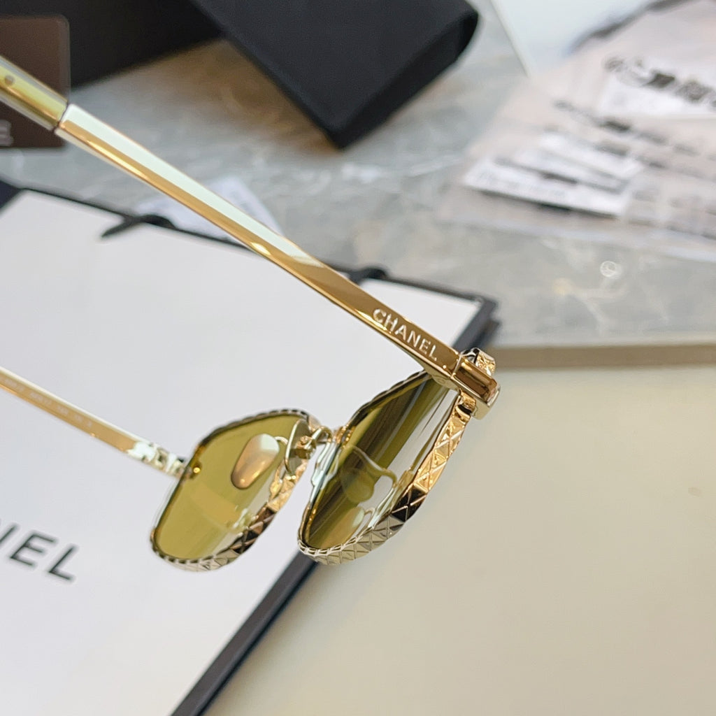 Chanel CH4295-S Fashion Gray Lens Sunglasses for Men & Women - detail image 8
