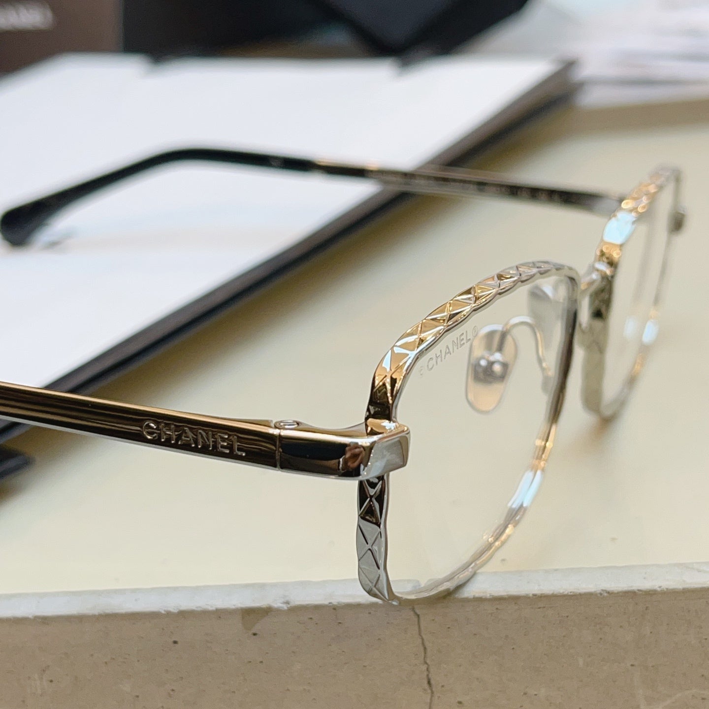 Chanel CH4295-S Fashion Black Lens Sunglasses for Men & Women - detail image 7