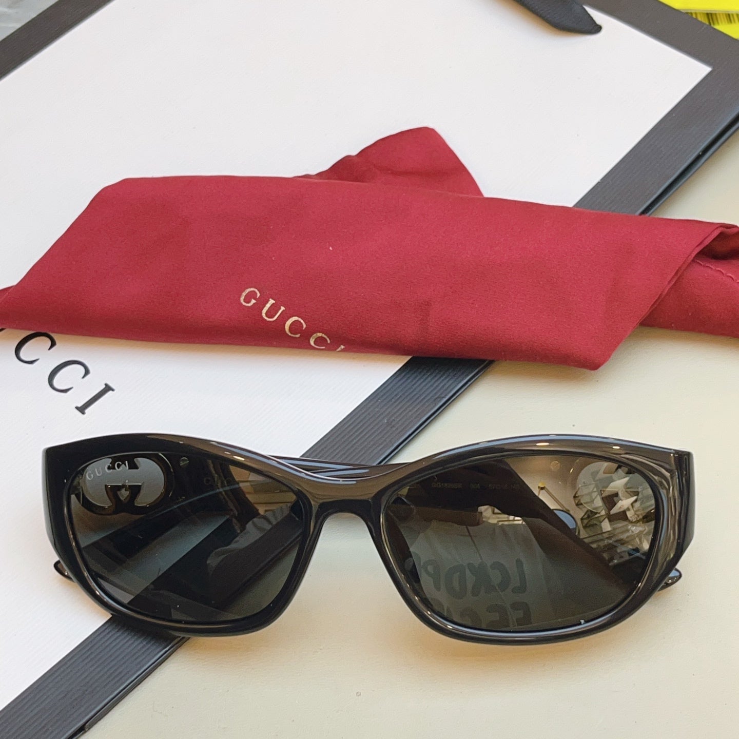 Gucci GG1826SK Fashion Black Lens Sunglasses for Men & Women - 431300 - detail image 6