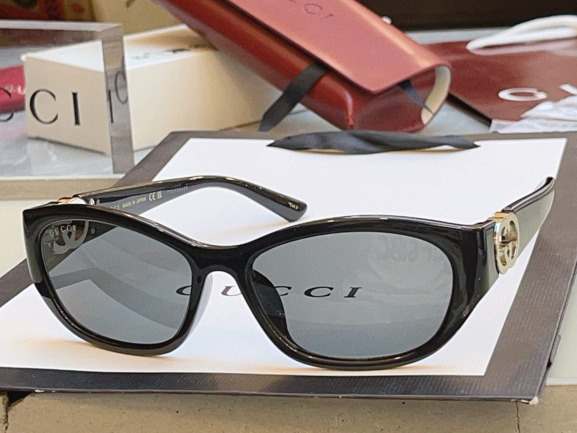 Gucci GG1826SK Fashion Brown Lens Sunglasses for Men & Women - detail image 6