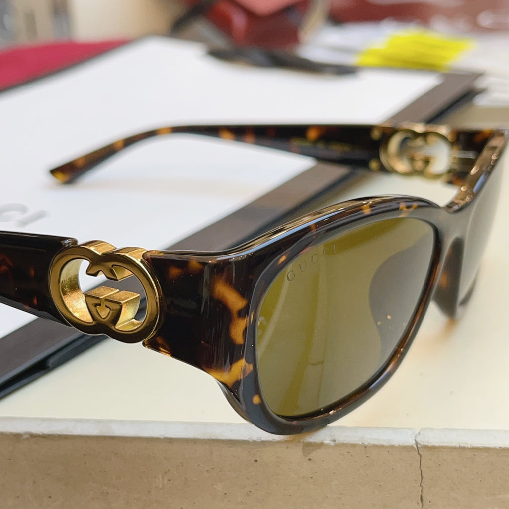 Gucci GG1826SK Fashion Black Lens Sunglasses for Men & Women - detail image 7