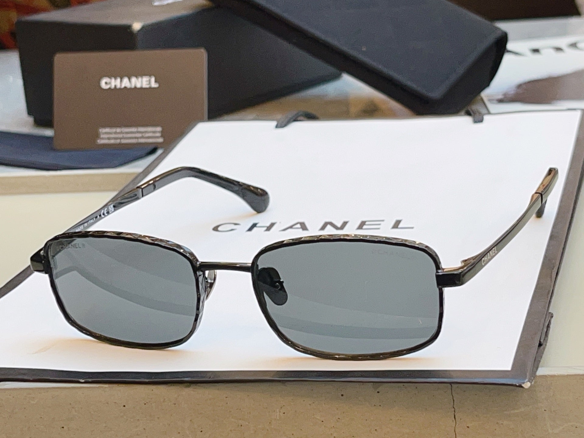 Chanel CH4295-S Fashion Black Lens Sunglasses for Men & Women - 431595 - detail image 2