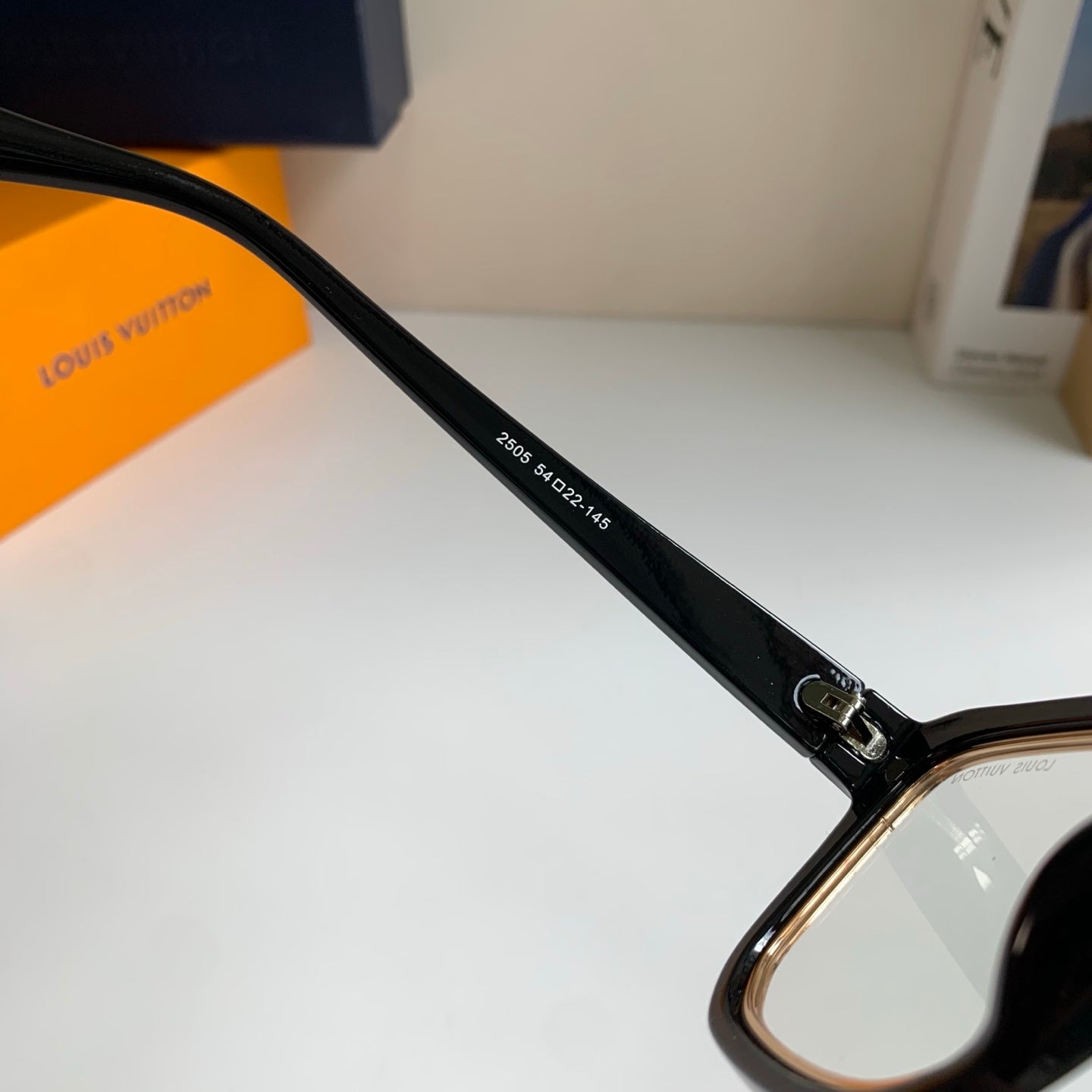 Louis Vuitton Square Silver Lens Sunglasses for Men & Women - 448537 - detail image 6