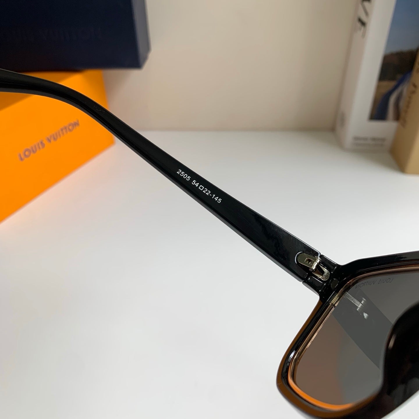 Louis Vuitton Square Black Lens Sunglasses for Men & Women - 448539 - detail image 6