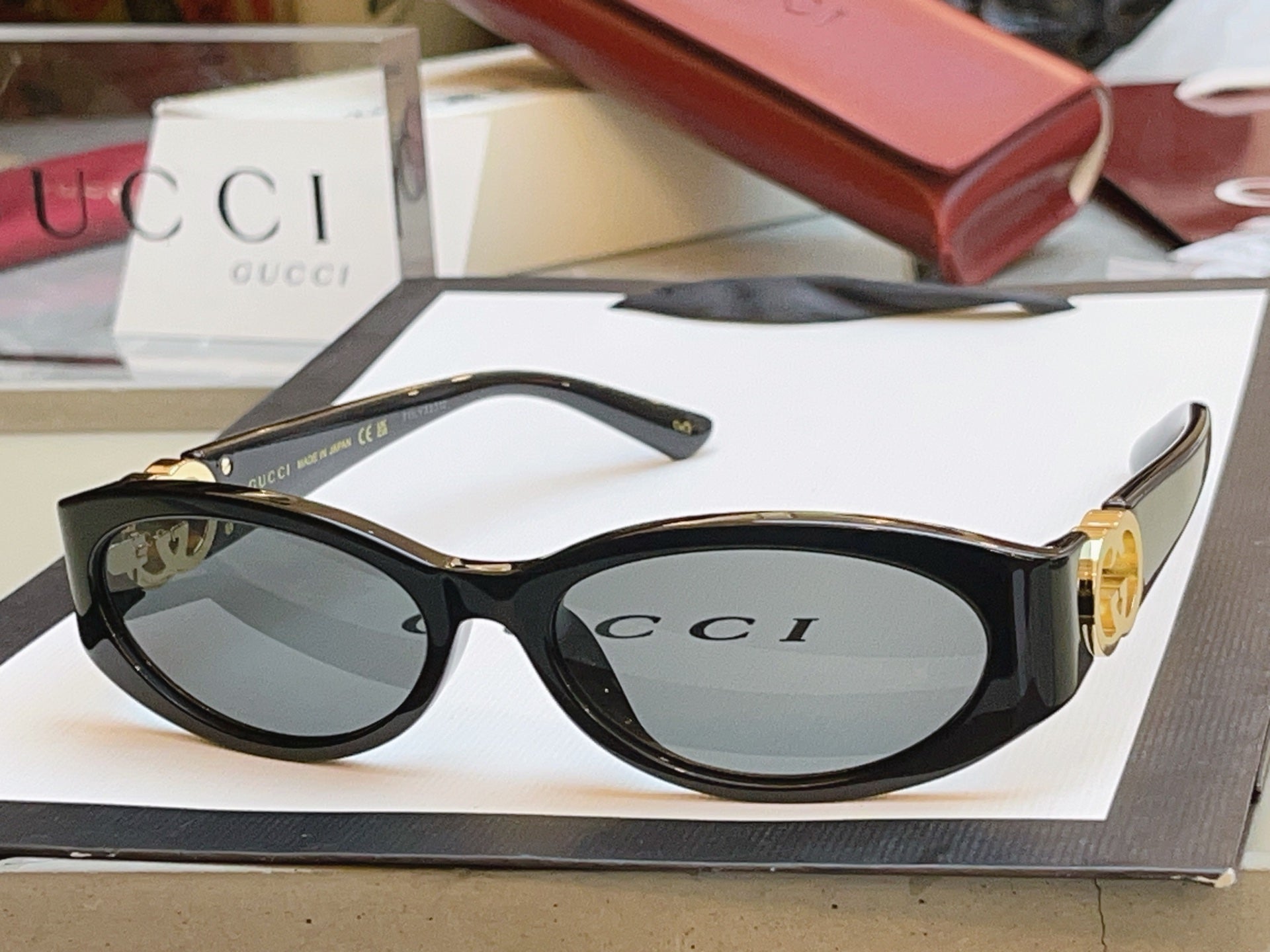 Gucci GG1660S Fashion Brown Lens Sunglasses for Men & Women - detail image 5