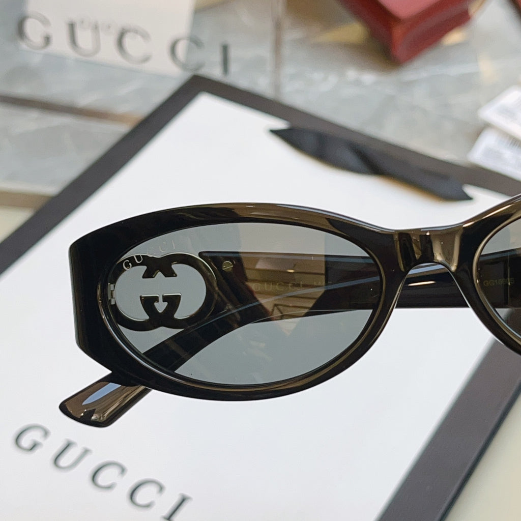 Gucci GG1660S Fashion Gray Lens Sunglasses for Men & Women - detail image 4