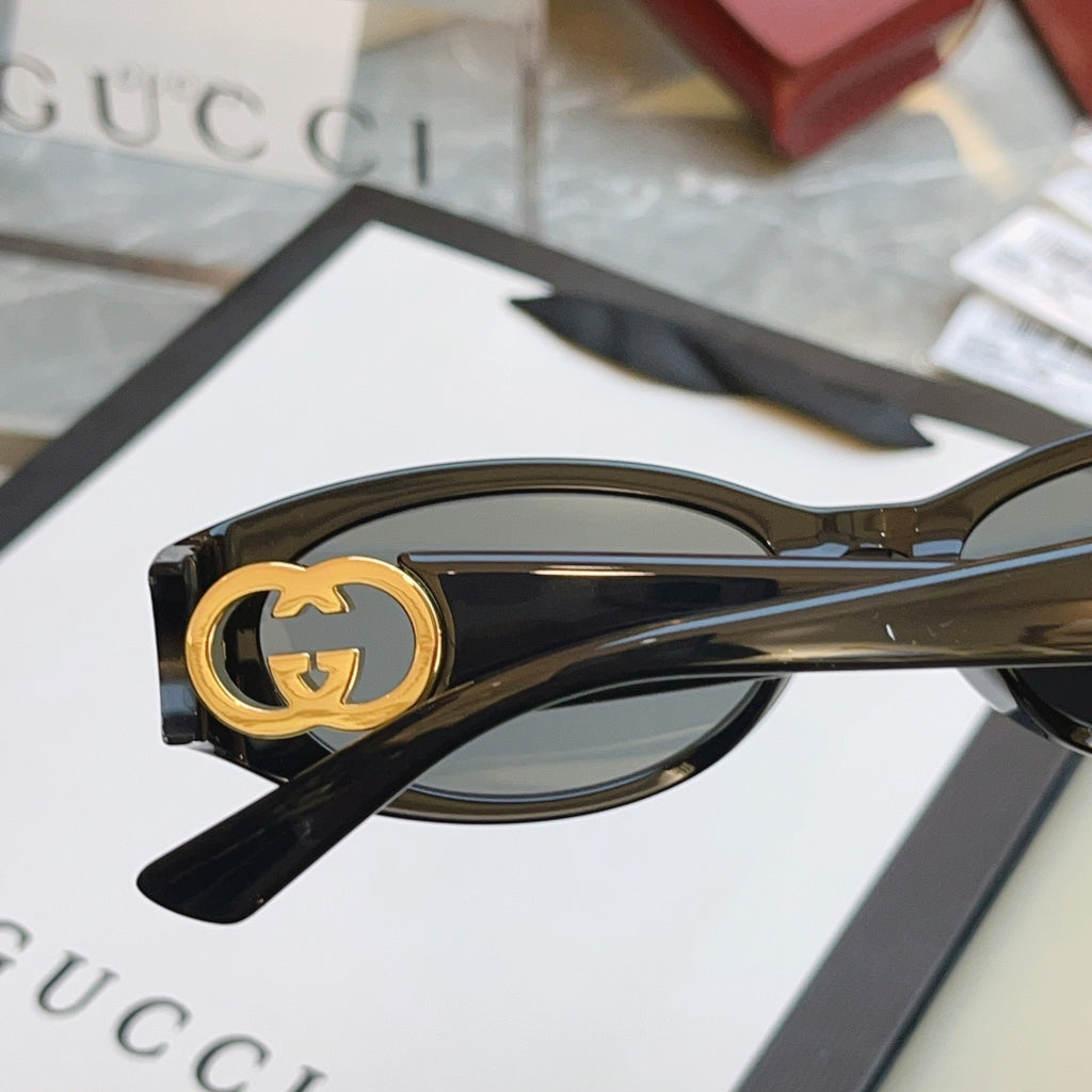 Gucci GG1660S Fashion Gray Lens Sunglasses for Men & Women - detail image 5
