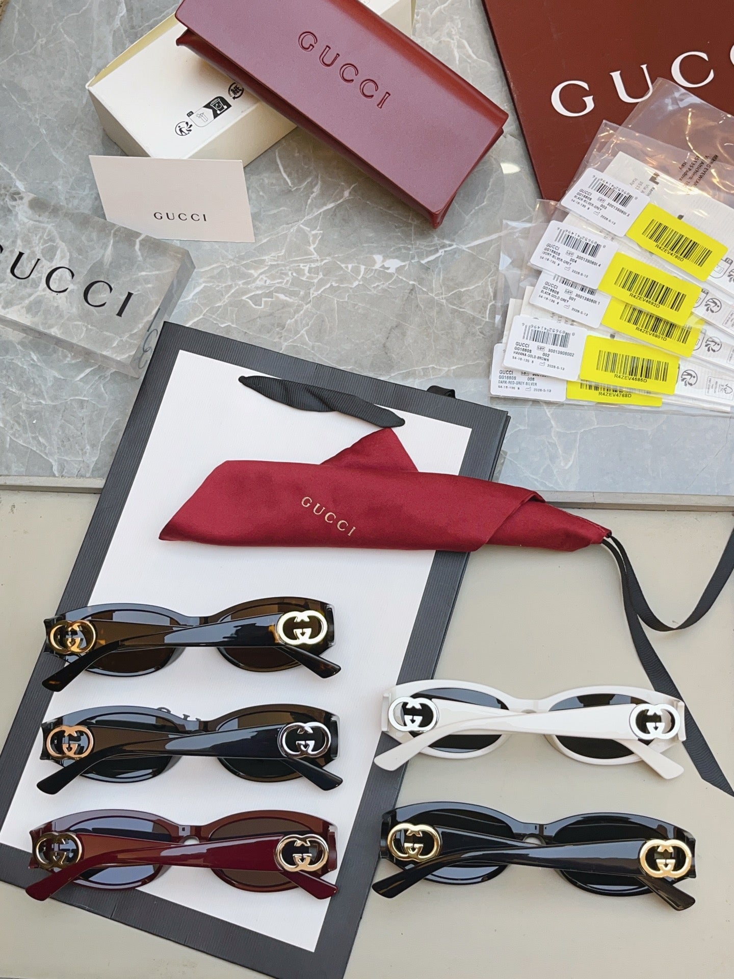 Gucci GG1660S Fashion Gray Lens Sunglasses for Men & Women - detail image 8