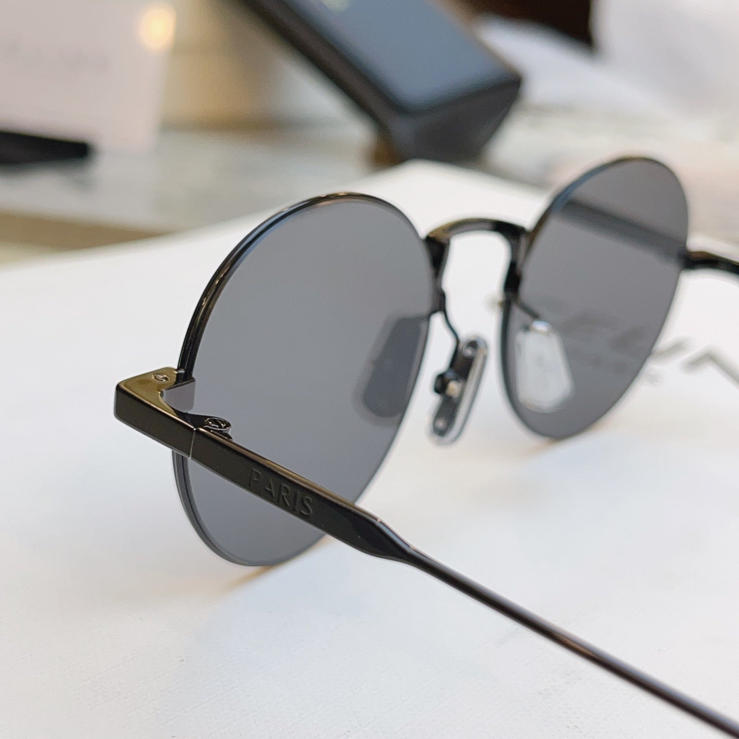 Celine CL40346U Fashion Brown Lens Sunglasses for Men & Women - detail image 8