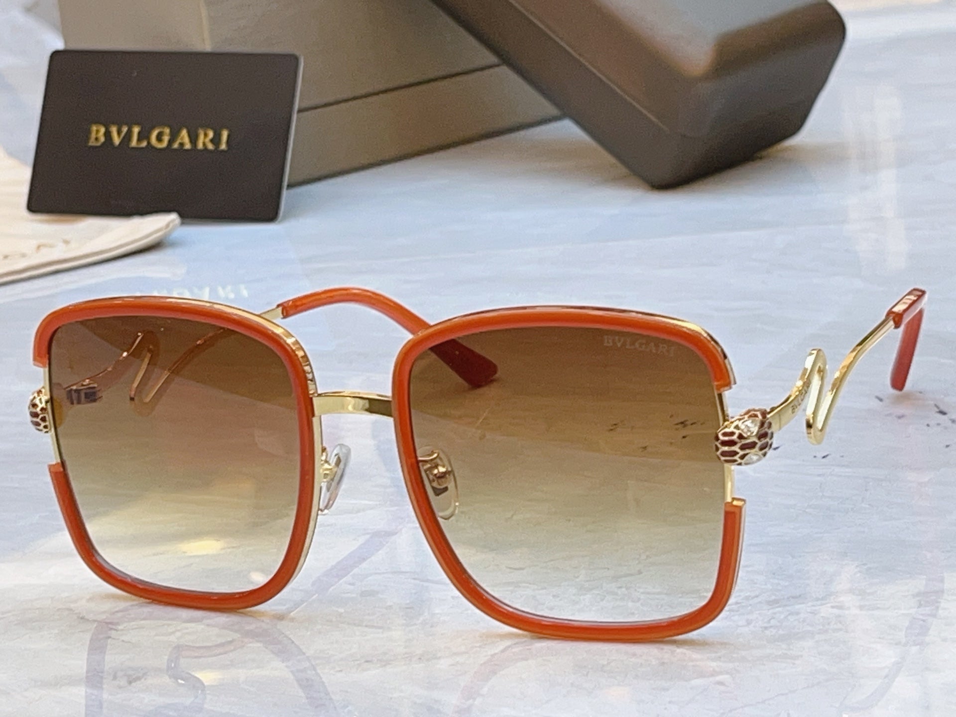 Bottega Veneta Fashion Blue Lens Sunglasses for Men & Women - detail image 6