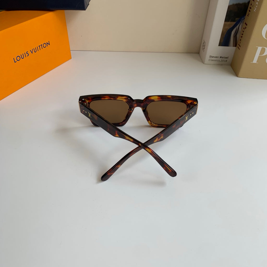Louis Vuitton Square Brown Lens Sunglasses for Men & Women - 493142 - detail image 8