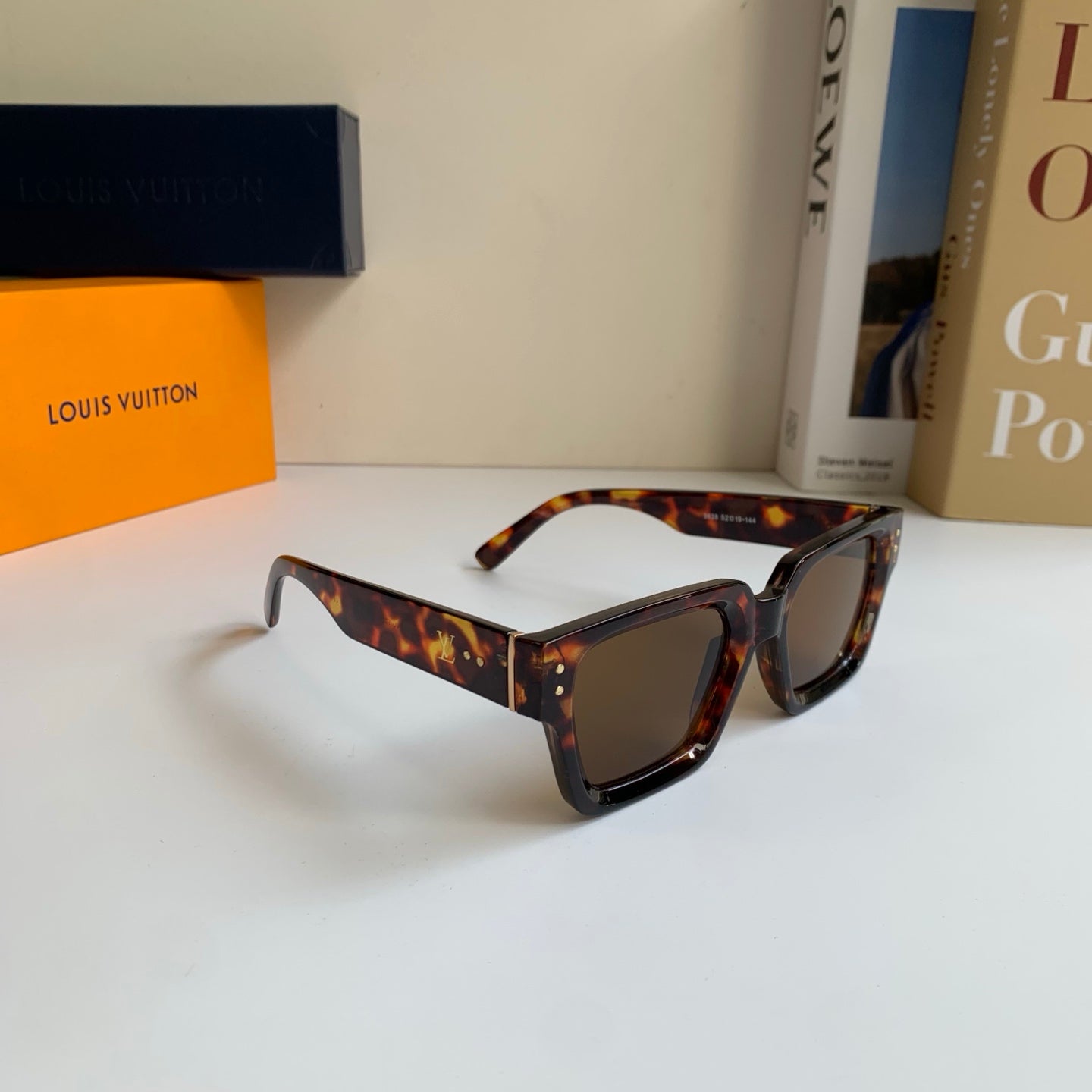 Louis Vuitton Square Brown Lens Sunglasses for Men & Women - 493142
