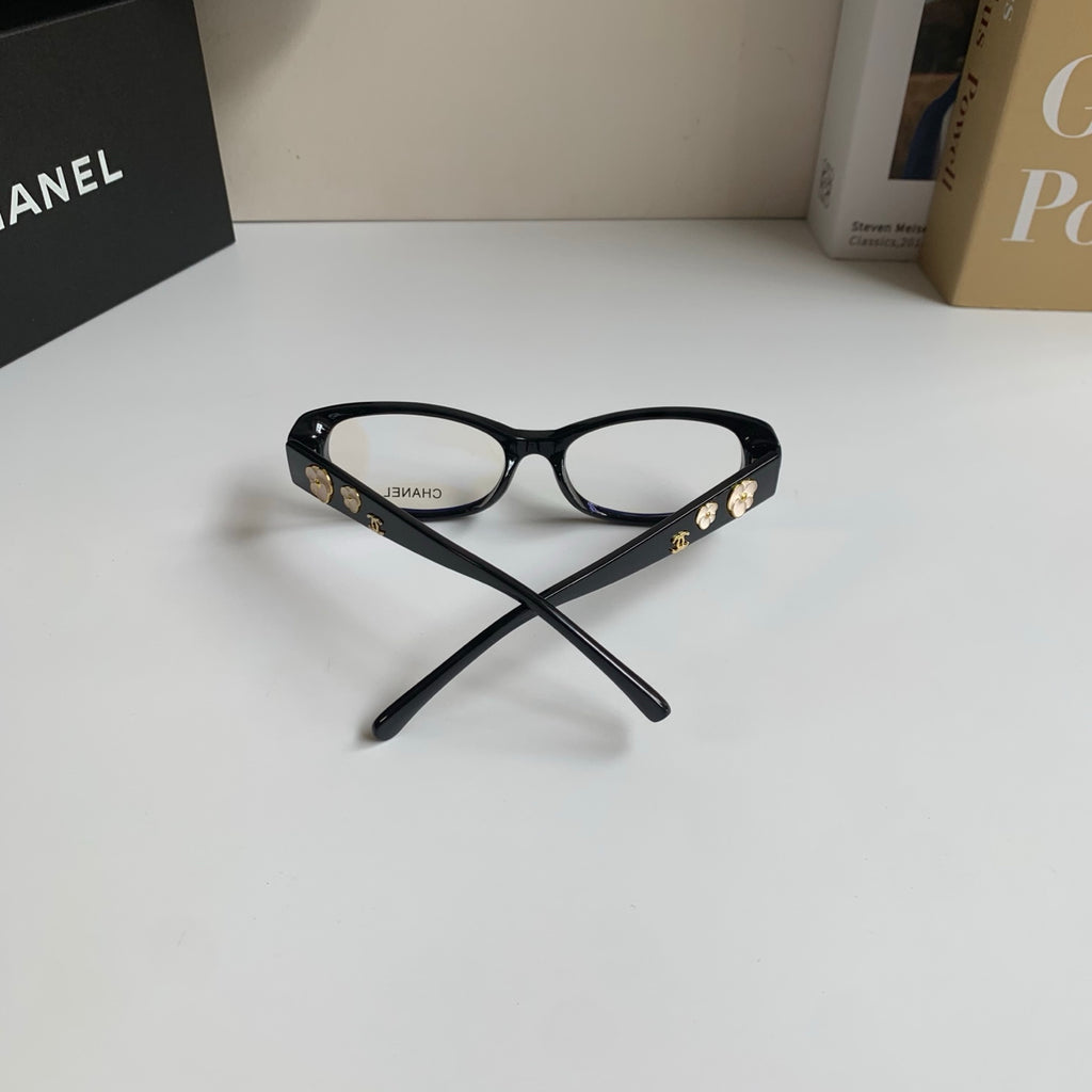 Chanel Cat-Eye Silver Lens Sunglasses for Men & Women - 486640 - detail image 7