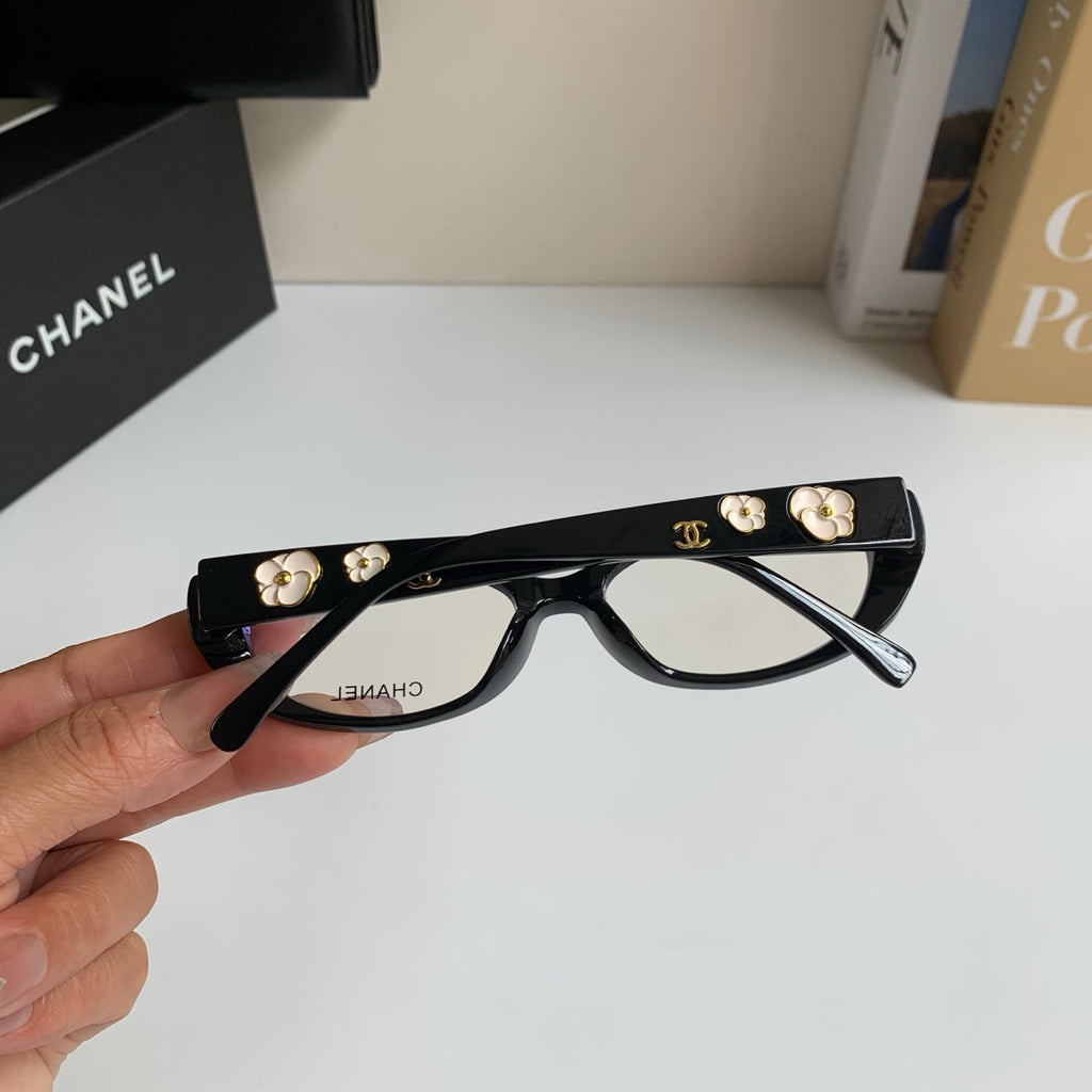 Chanel Cat-Eye Silver Lens Sunglasses for Men & Women - 486640 - detail image 8