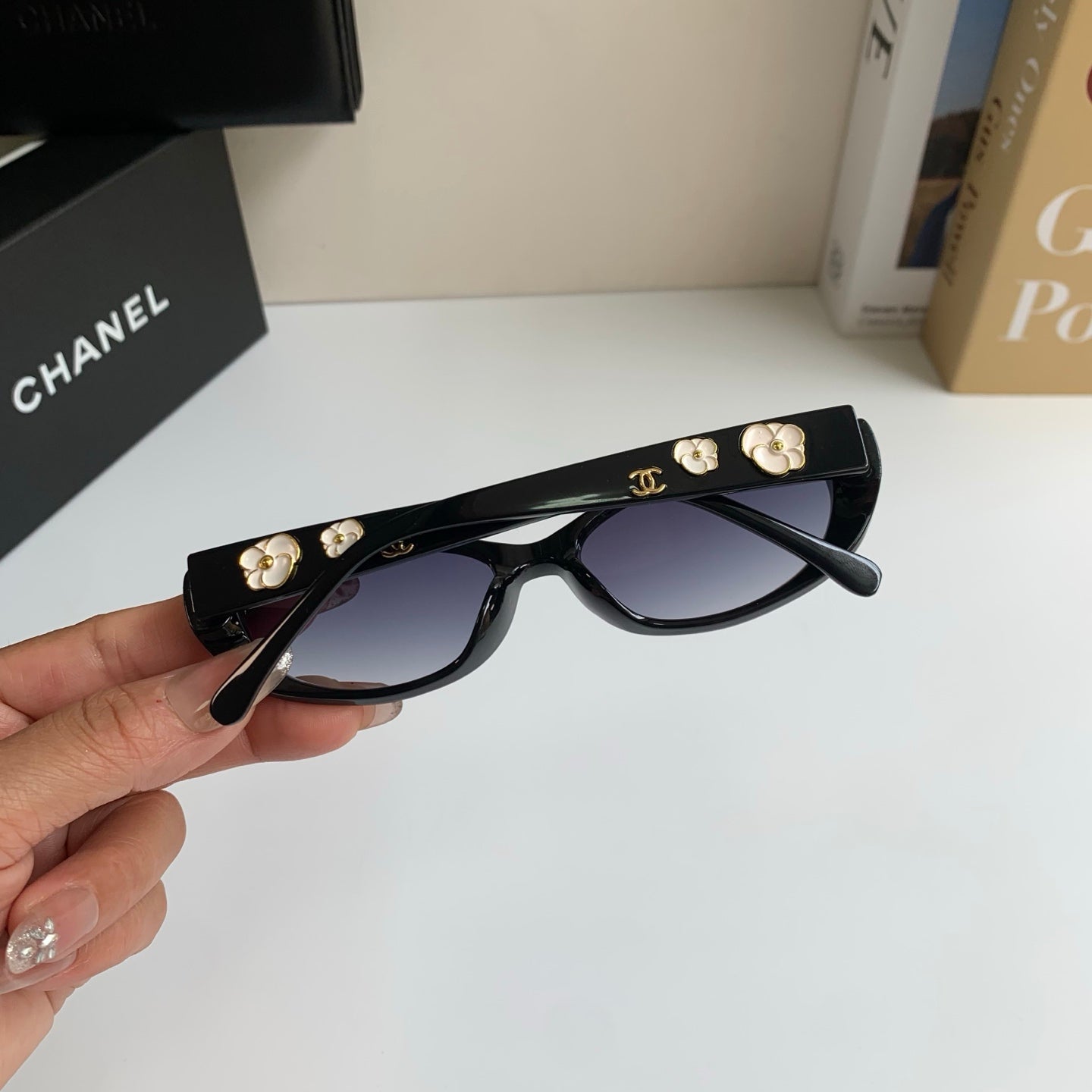 Chanel Cat-Eye Silver Lens Sunglasses for Men & Women - 486641 - detail image 9