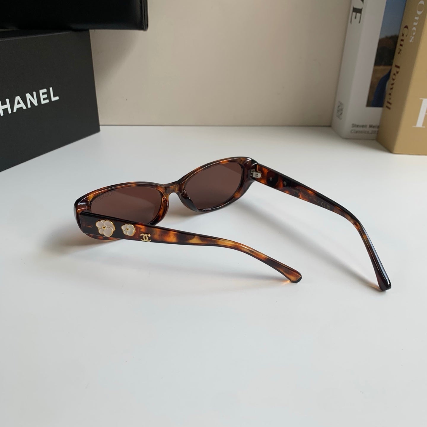 Chanel Cat-Eye Silver Lens Sunglasses for Men & Women - 486642 - detail image 8