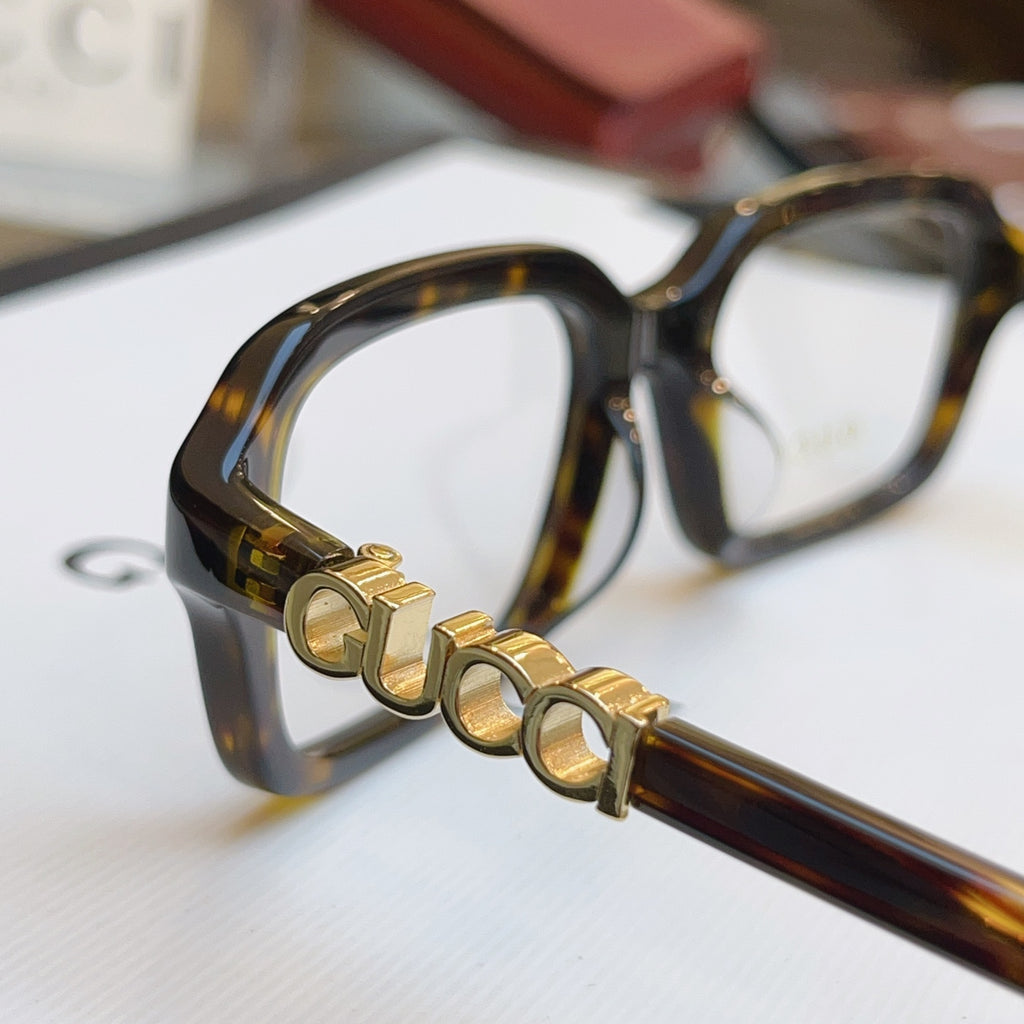 Gucci GG2152S Fashion Black Lens Sunglasses for Men & Women - 431366 - detail image 9