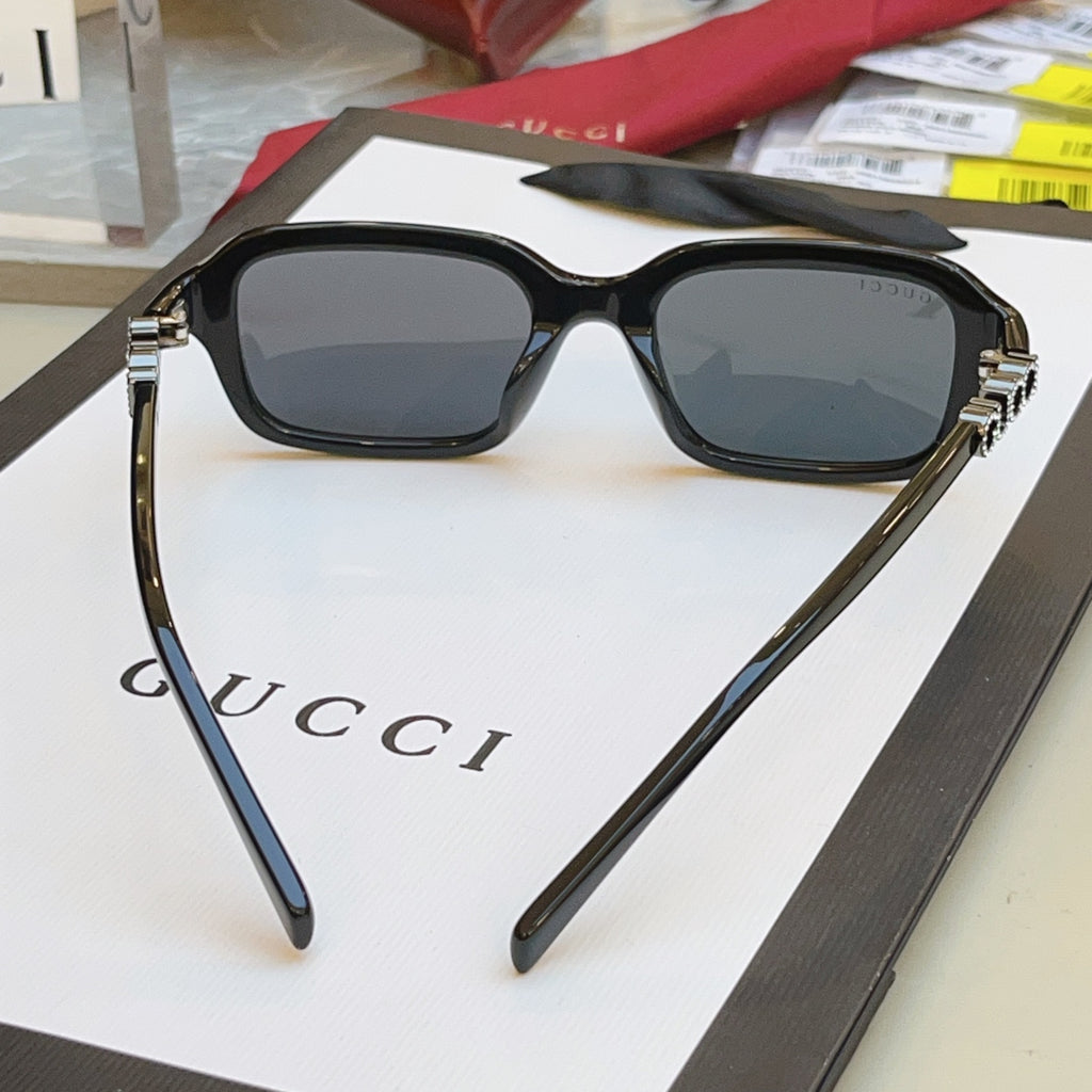Gucci GG2152S Fashion Black Lens Sunglasses for Men & Women - 431368 - detail image 7