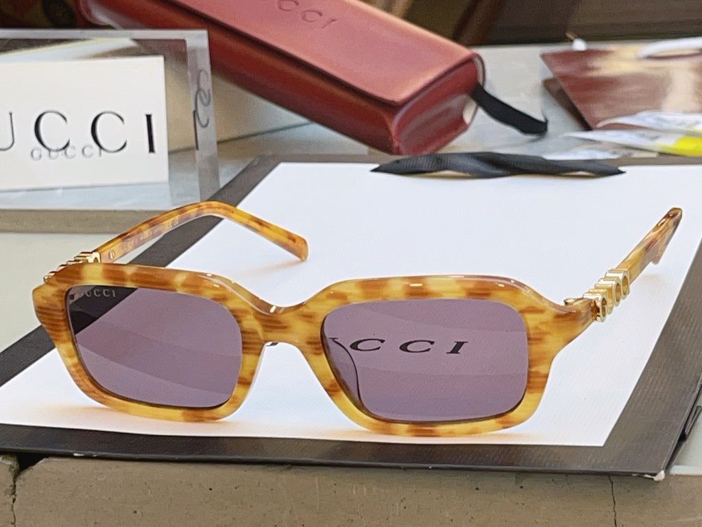 Gucci GG2152S Fashion Gray Lens Sunglasses for Men & Women - 431369 - detail image 5