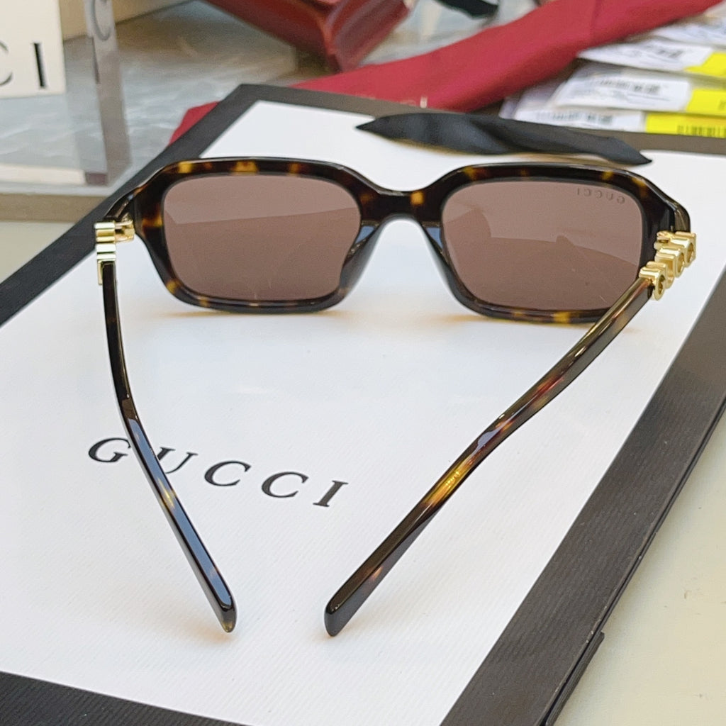 Gucci GG2152S Fashion Black Lens Sunglasses for Men & Women - detail image 9
