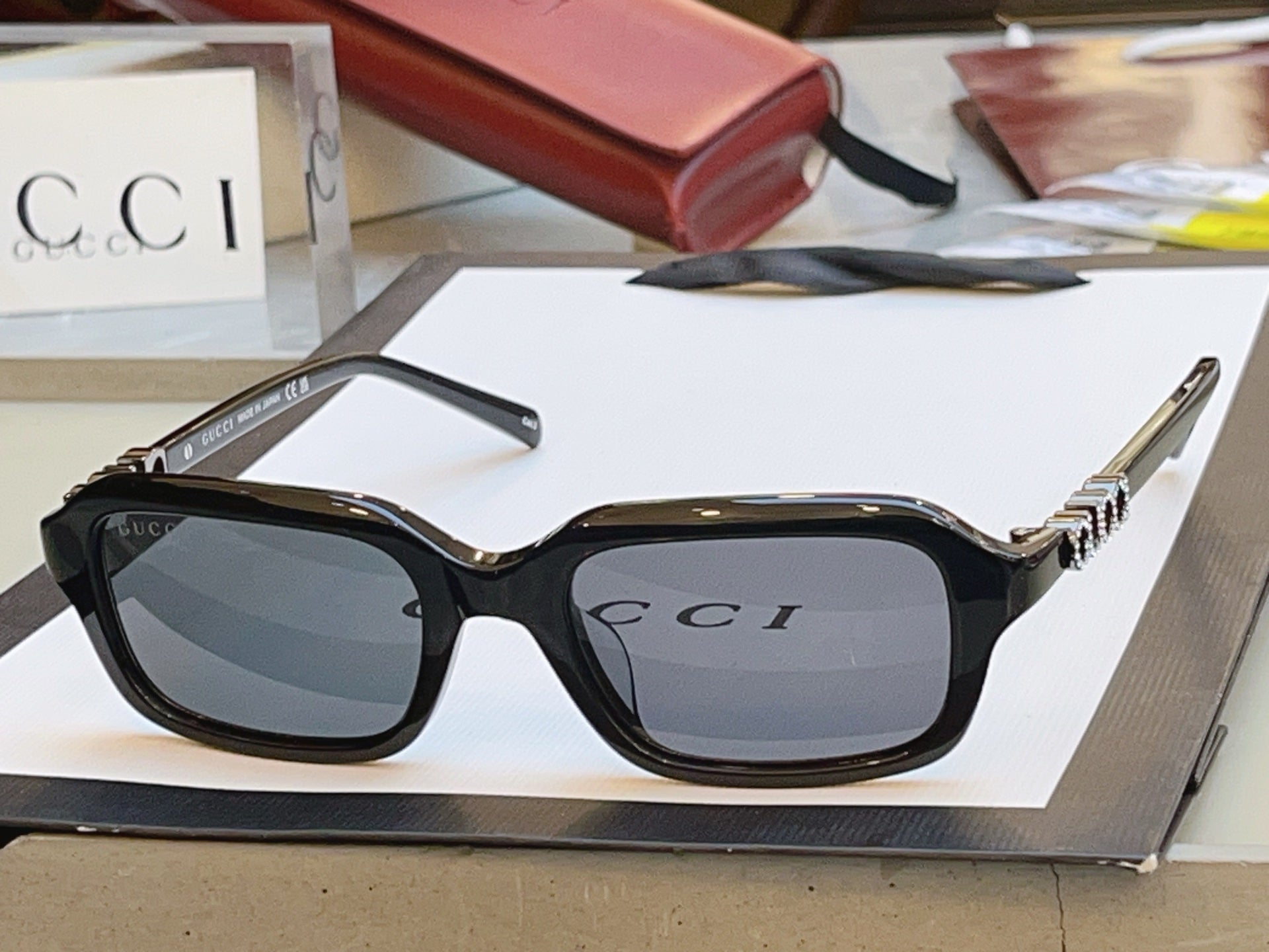 Gucci GG2152S Fashion Gray Lens Sunglasses for Men & Women - 431369