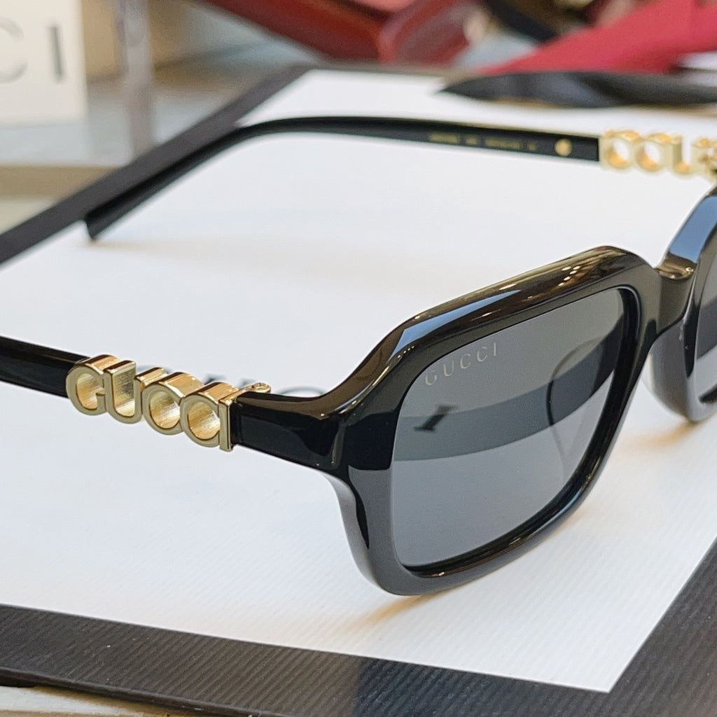 Gucci GG2152S Fashion Gray Lens Sunglasses for Men & Women