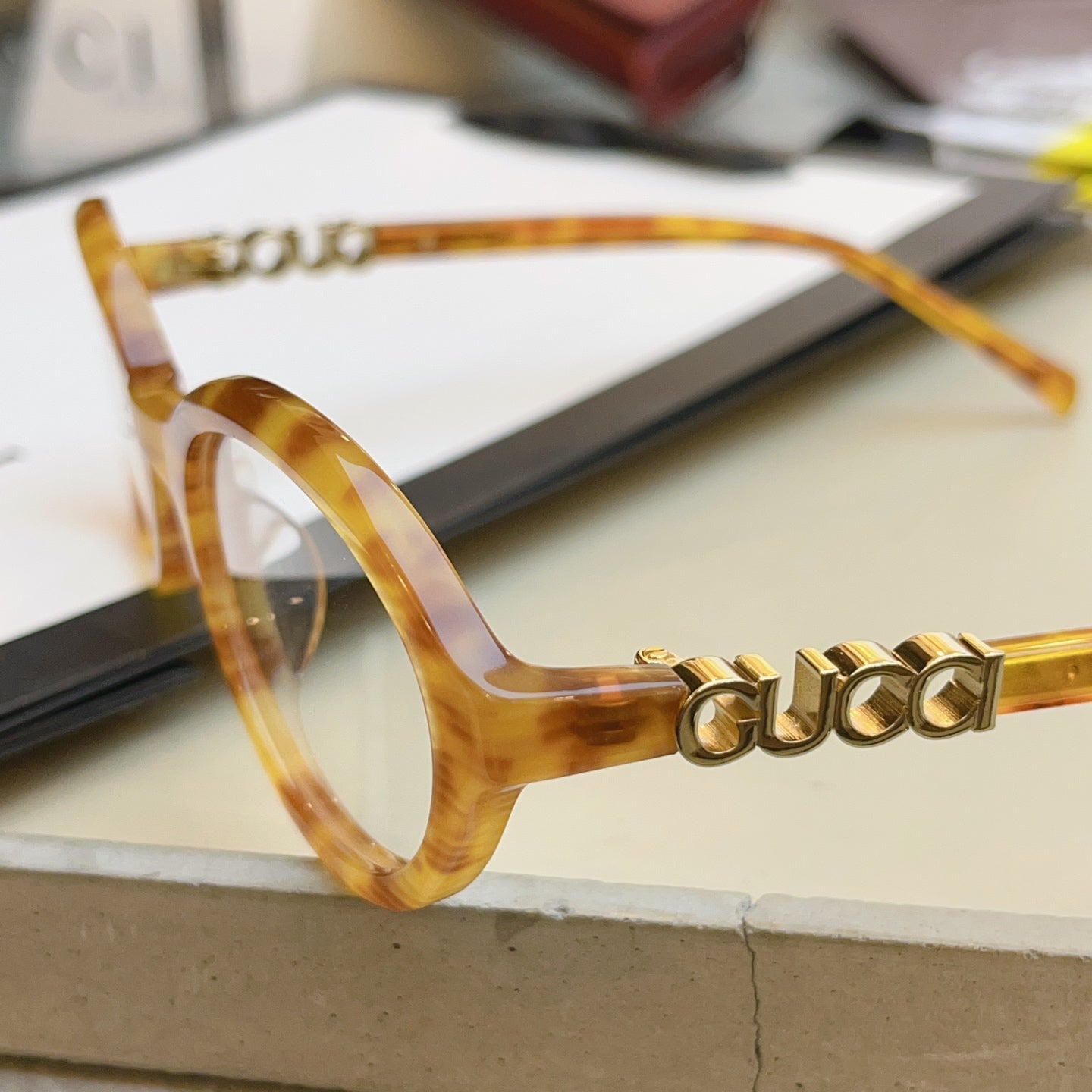 Gucci GG2153S Fashion Brown Lens Sunglasses for Men & Women - 431481 - detail image 6
