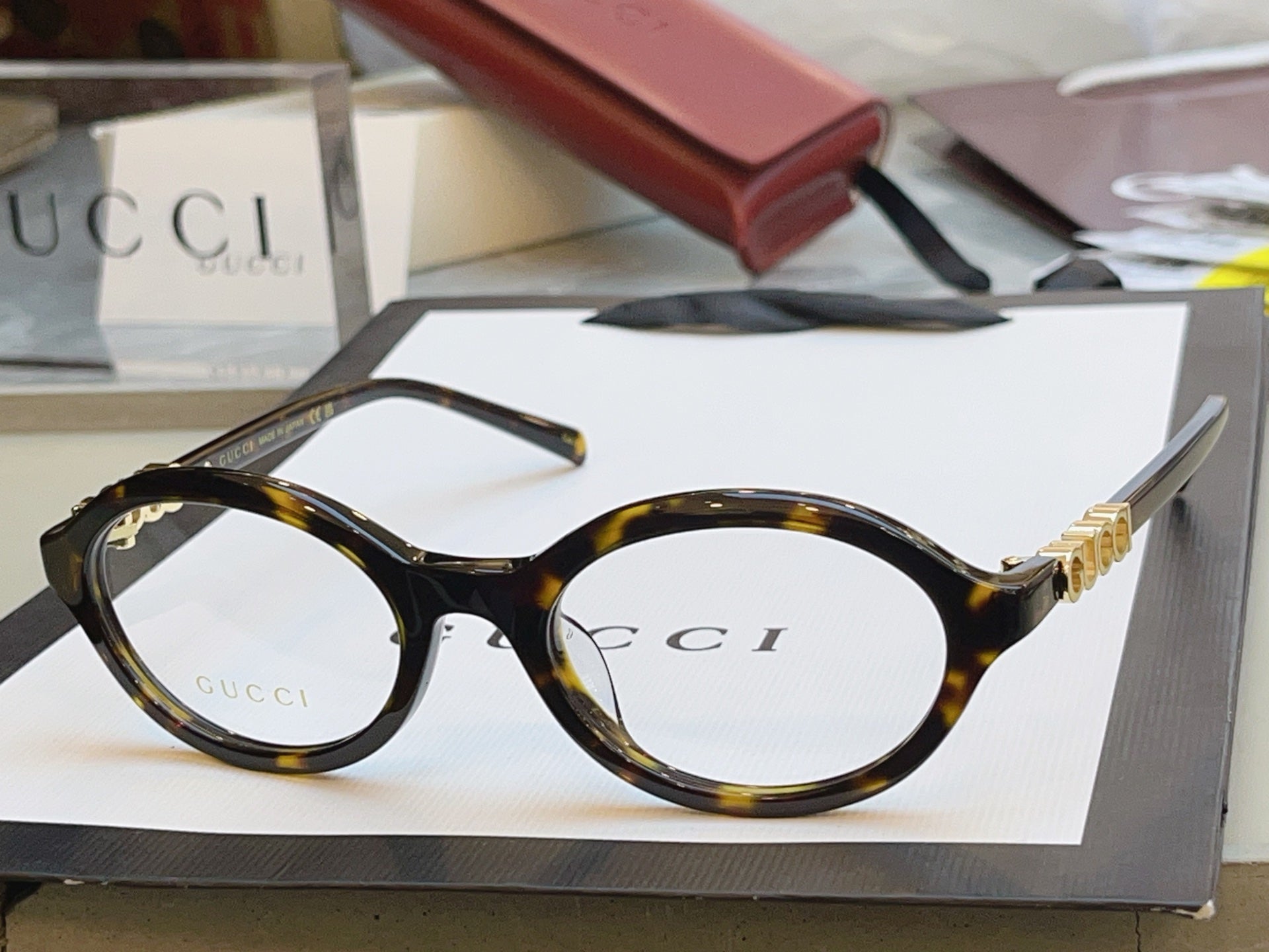 Gucci GG2153S Fashion Black Lens Sunglasses for Men & Women - 431482 - detail image 5