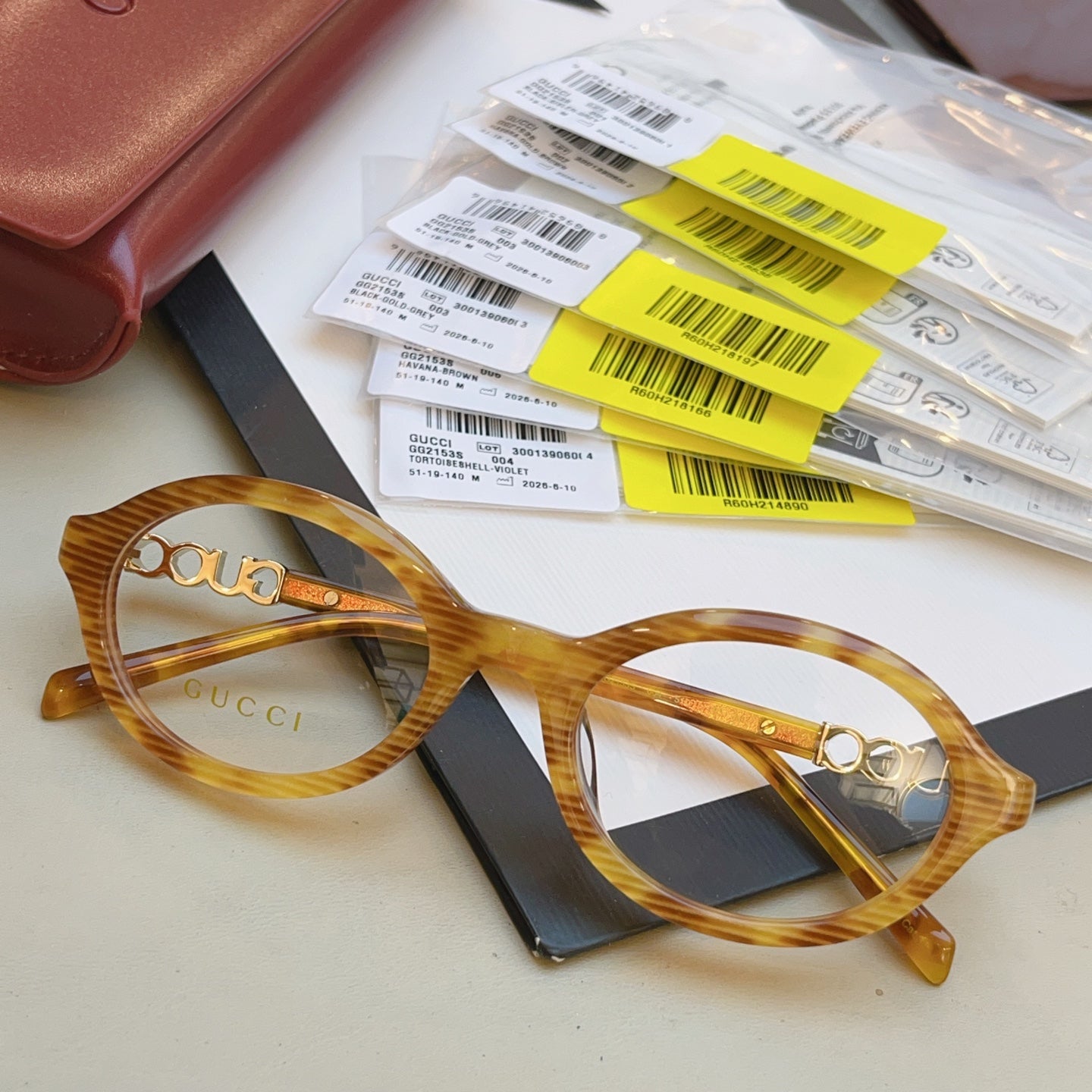 Gucci GG2153S Fashion Brown Lens Sunglasses for Men & Women - detail image 5