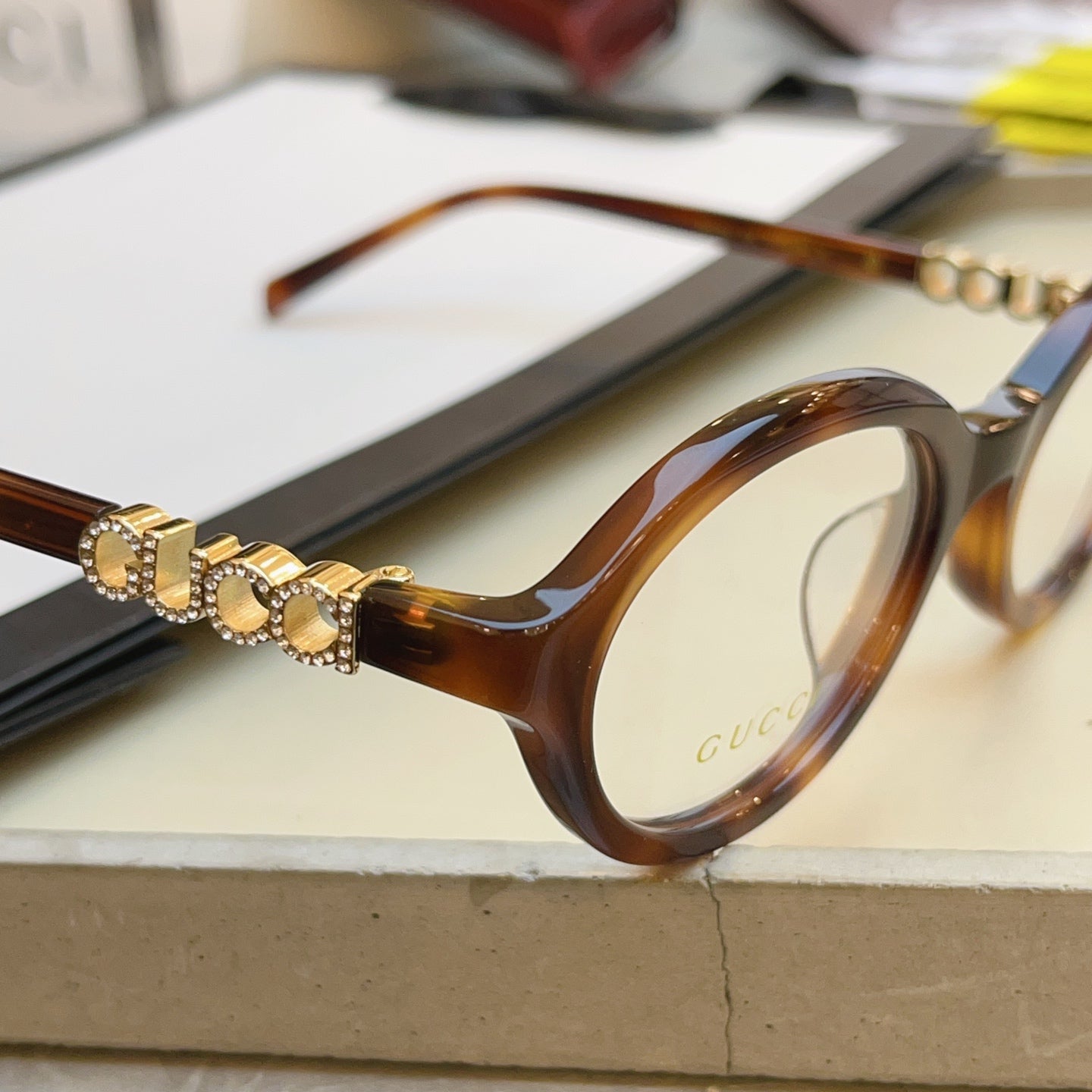 Gucci GG2153S Fashion Brown Lens Sunglasses for Men & Women - detail image 7