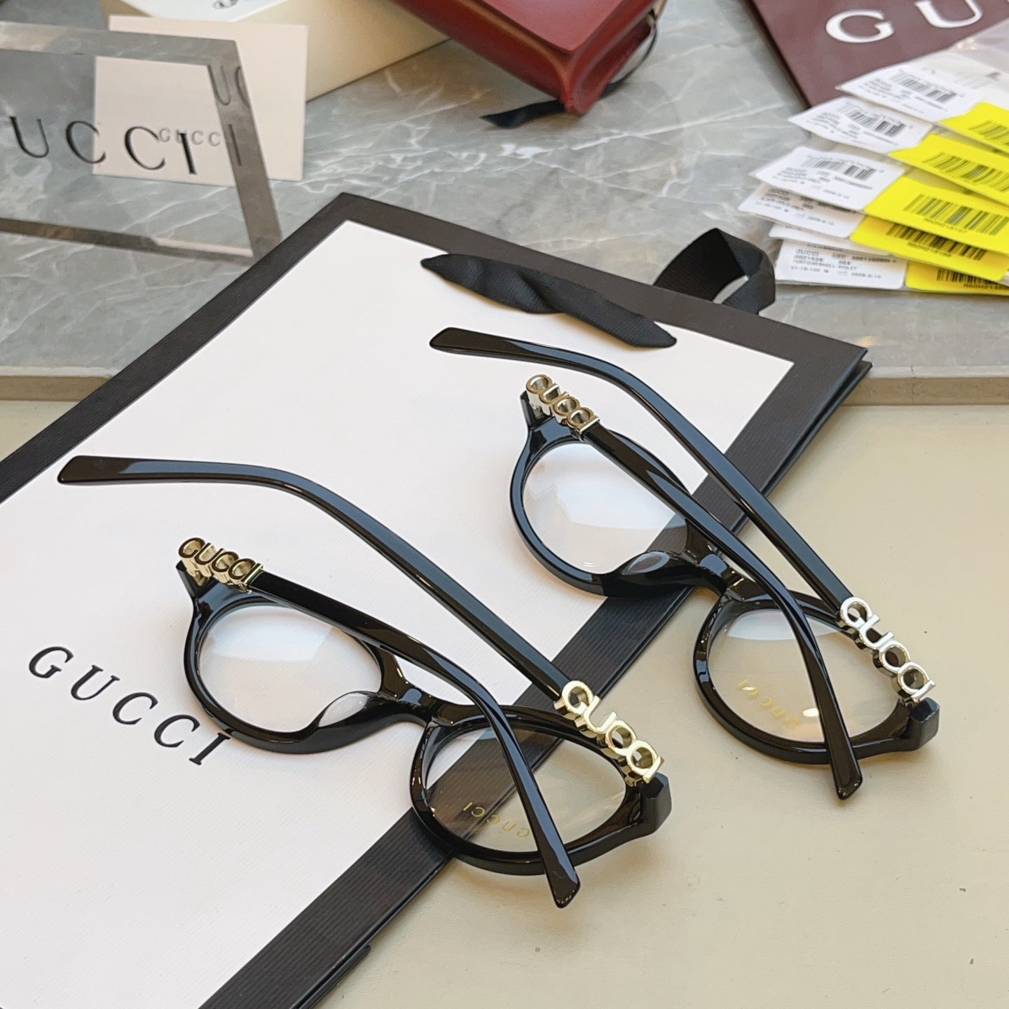 Gucci GG2153S Fashion Black Lens Sunglasses for Men & Women - 431484 - detail image 7